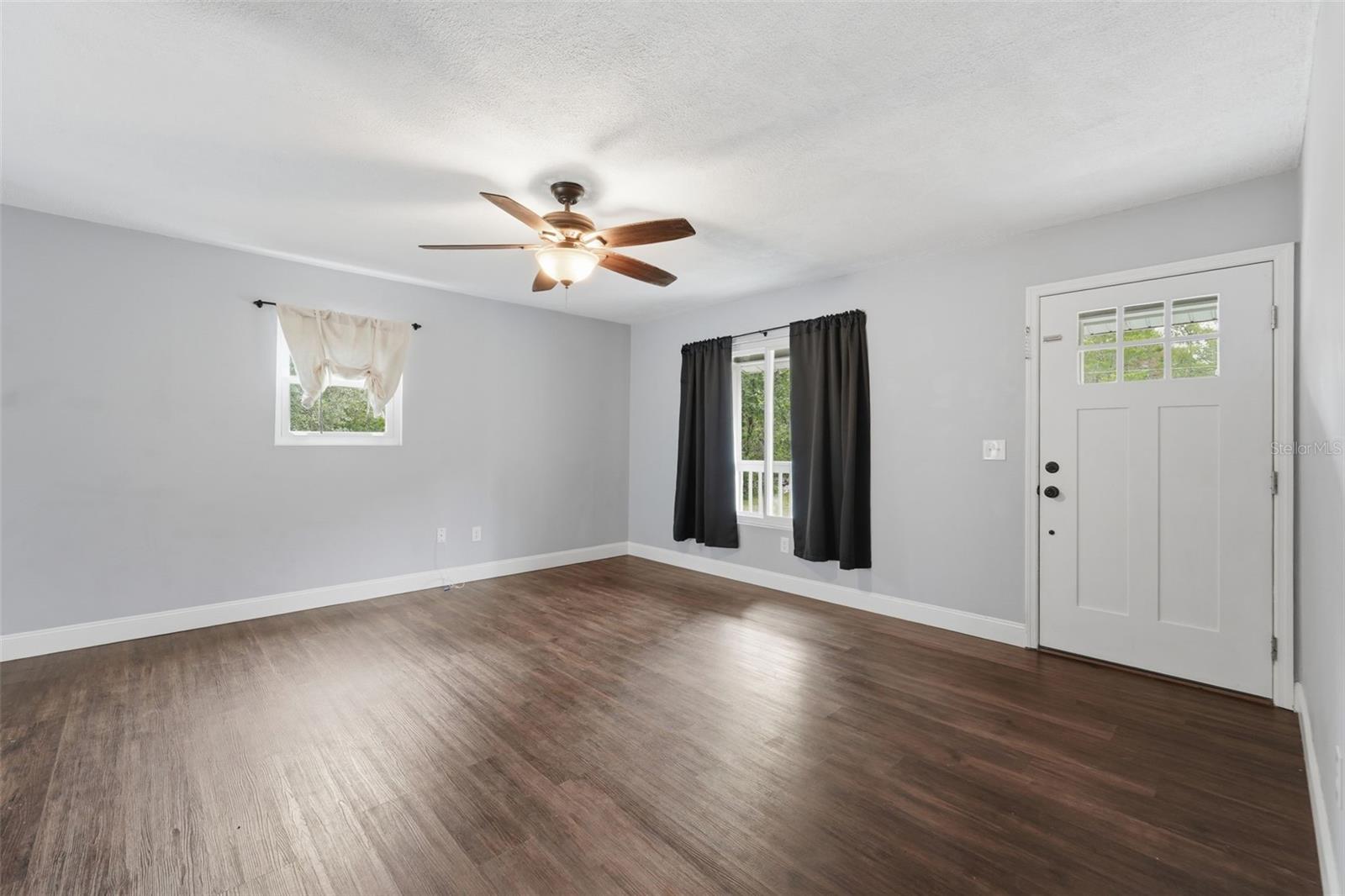 41707 Aspen St Property Photo 8