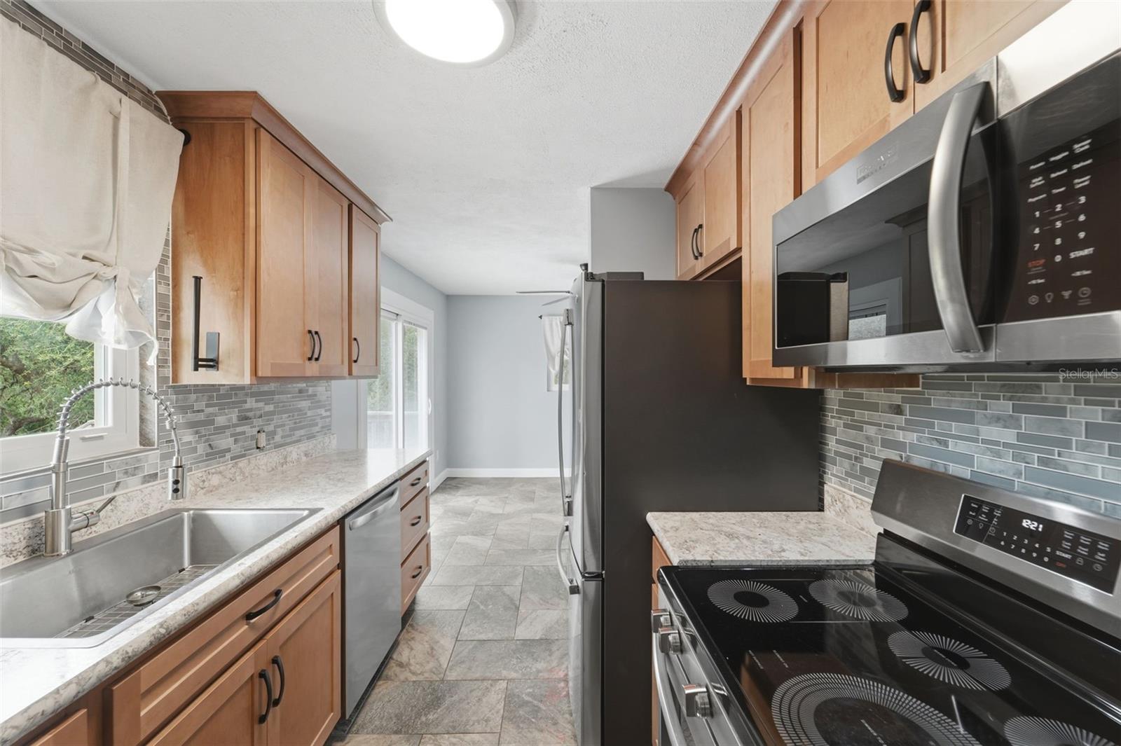 41707 Aspen St Property Photo 13