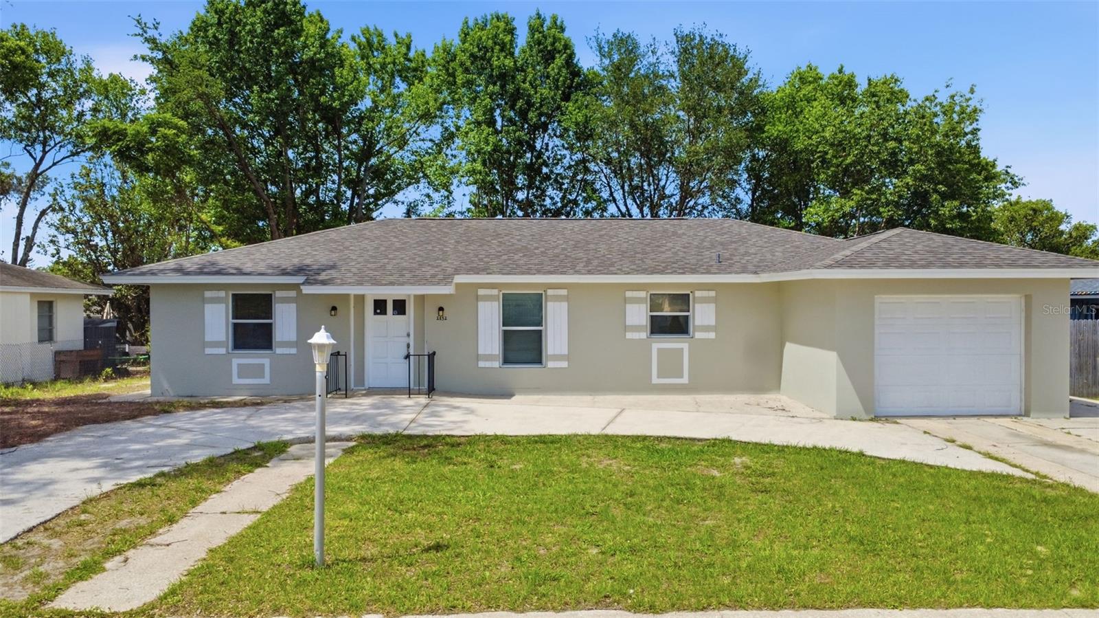 2852 ENGLISH DR Property Photo 1