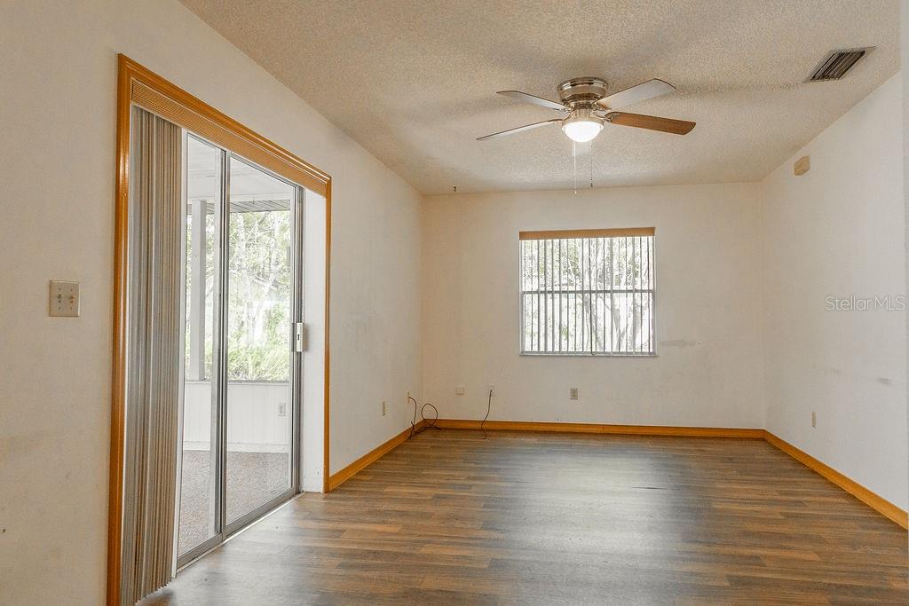 919 E Michigan Ave Property Photo 8