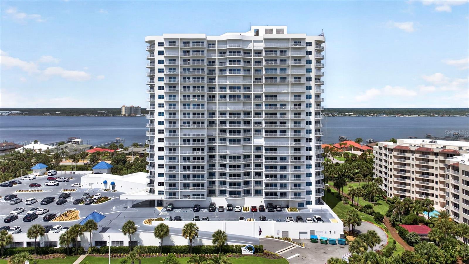 2 Oceans West Blvd #905 Property Photo 1