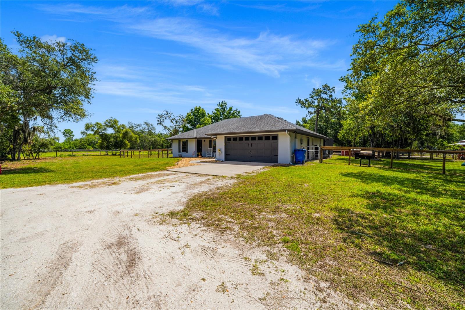 135 Linda Sue Dr Property Photo 2