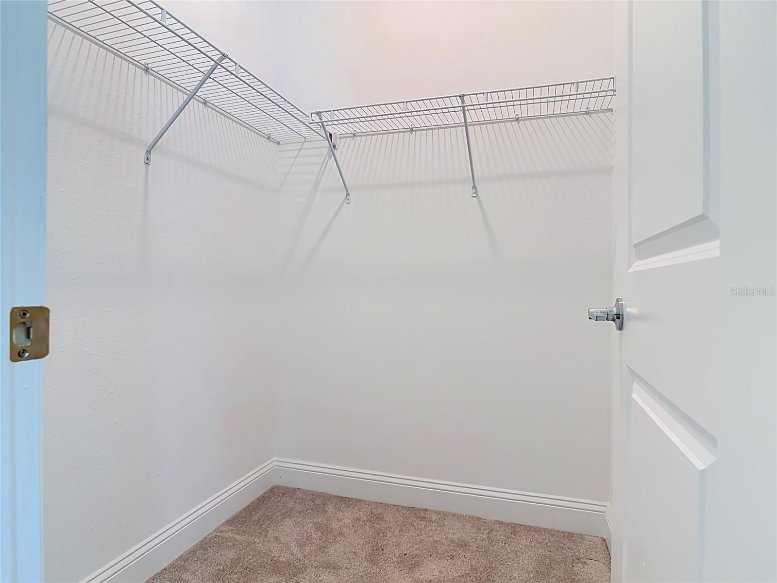 2183 Raglan Cir Property Photo 26