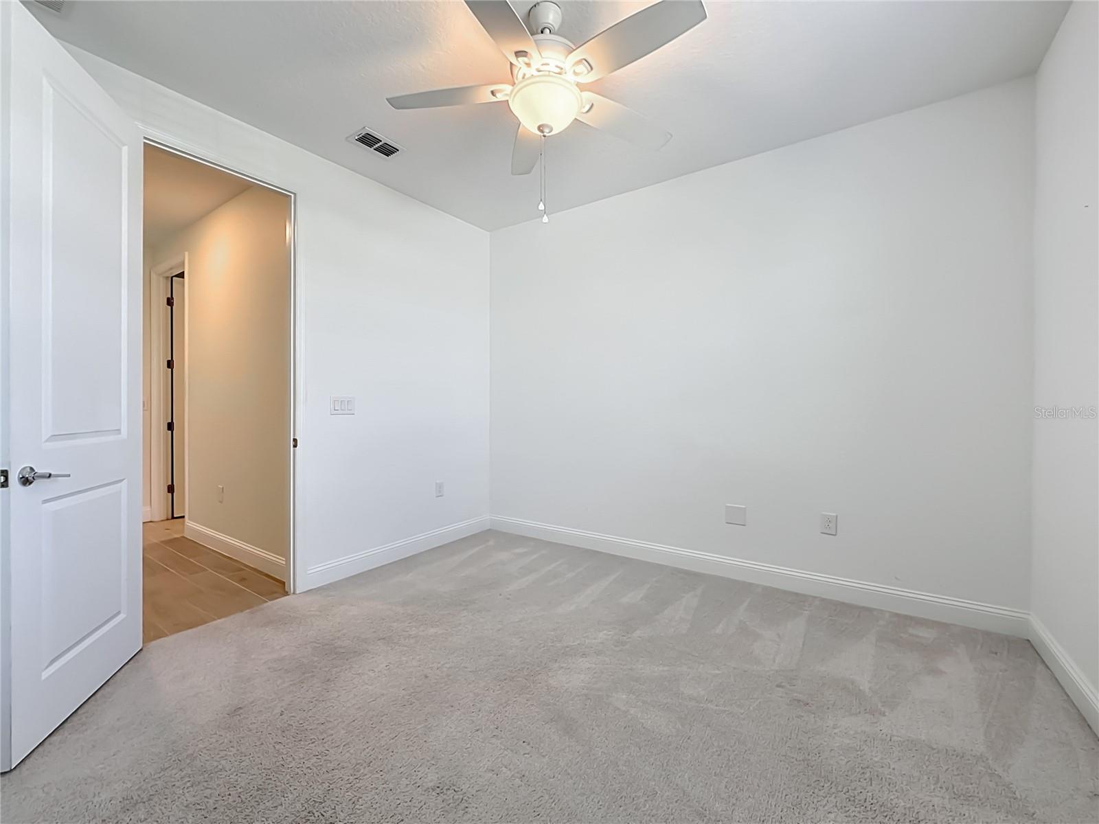 2183 Raglan Cir Property Photo 39