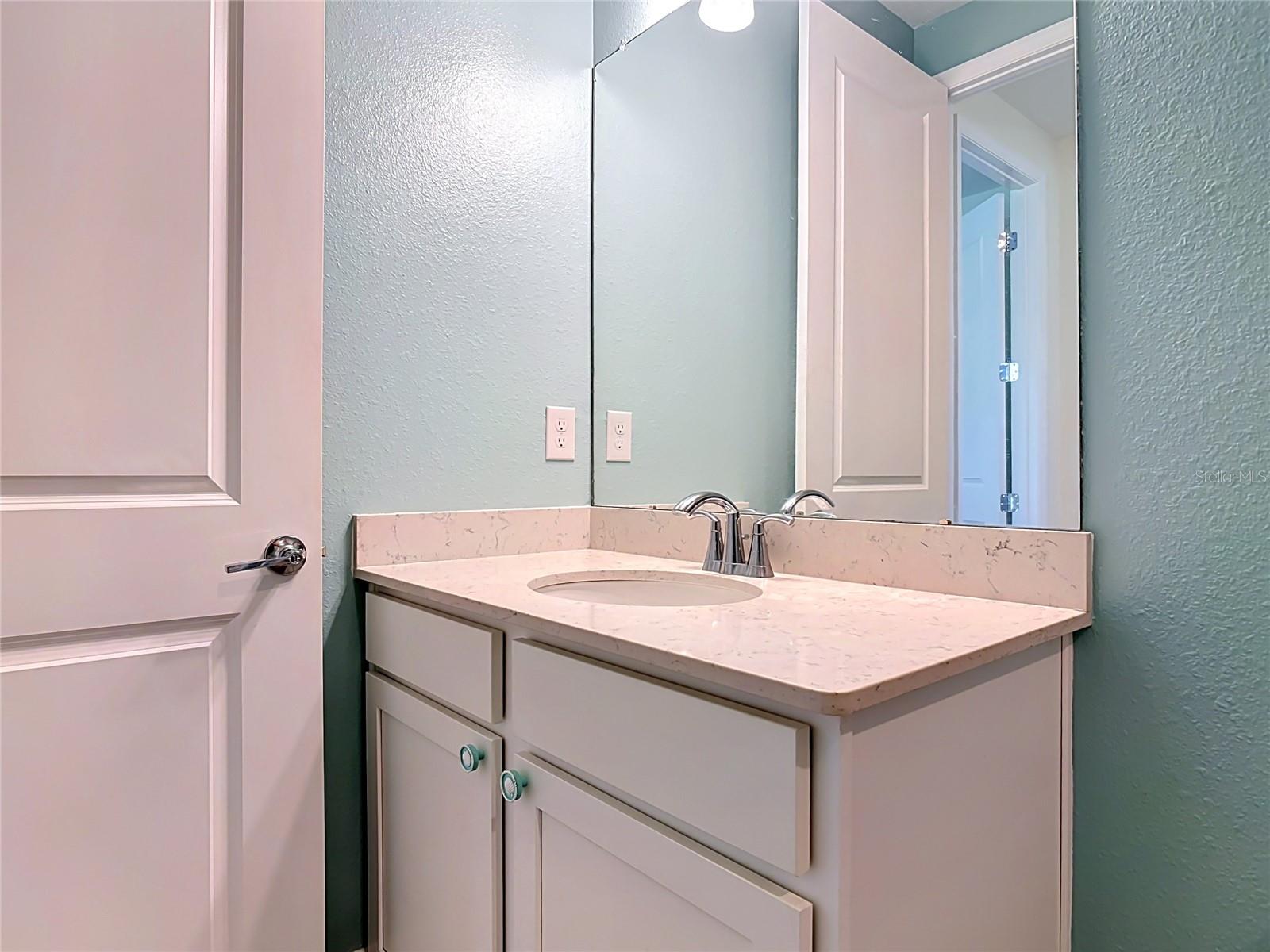 2183 Raglan Cir Property Photo 41