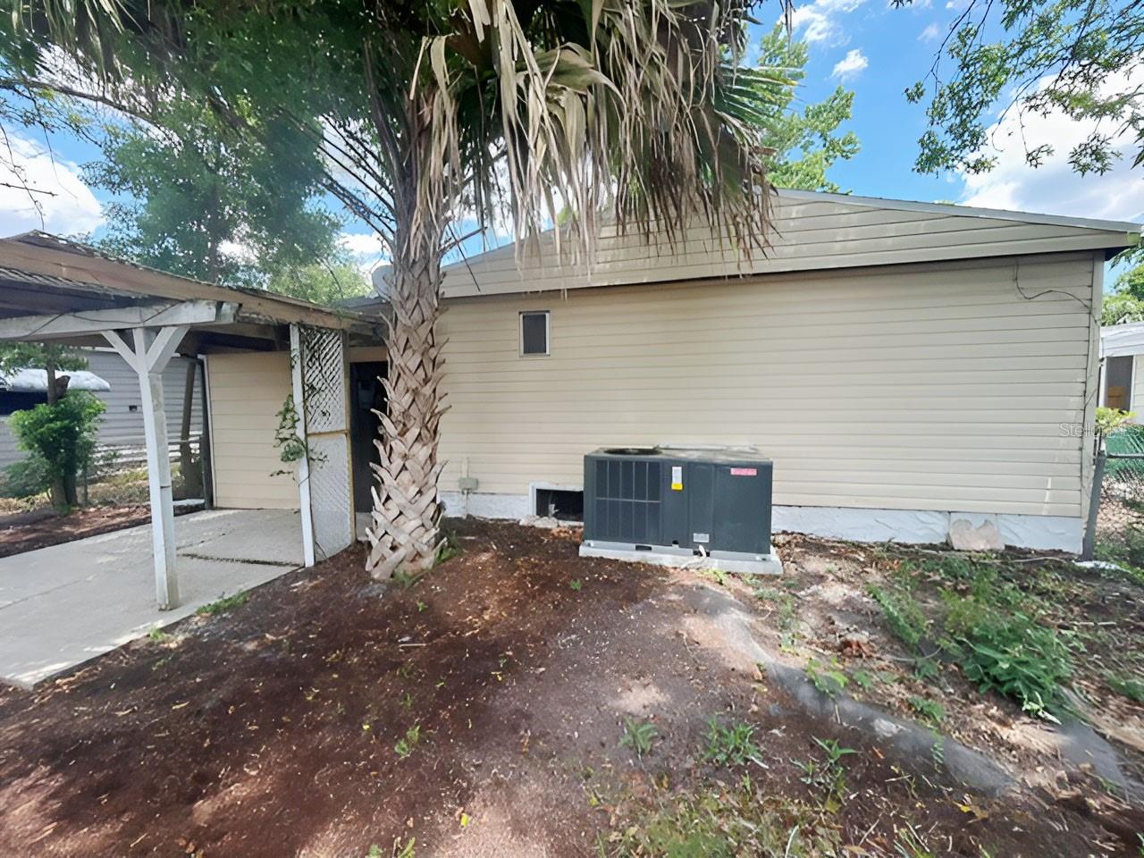 170 Palm Dr Property Photo 5