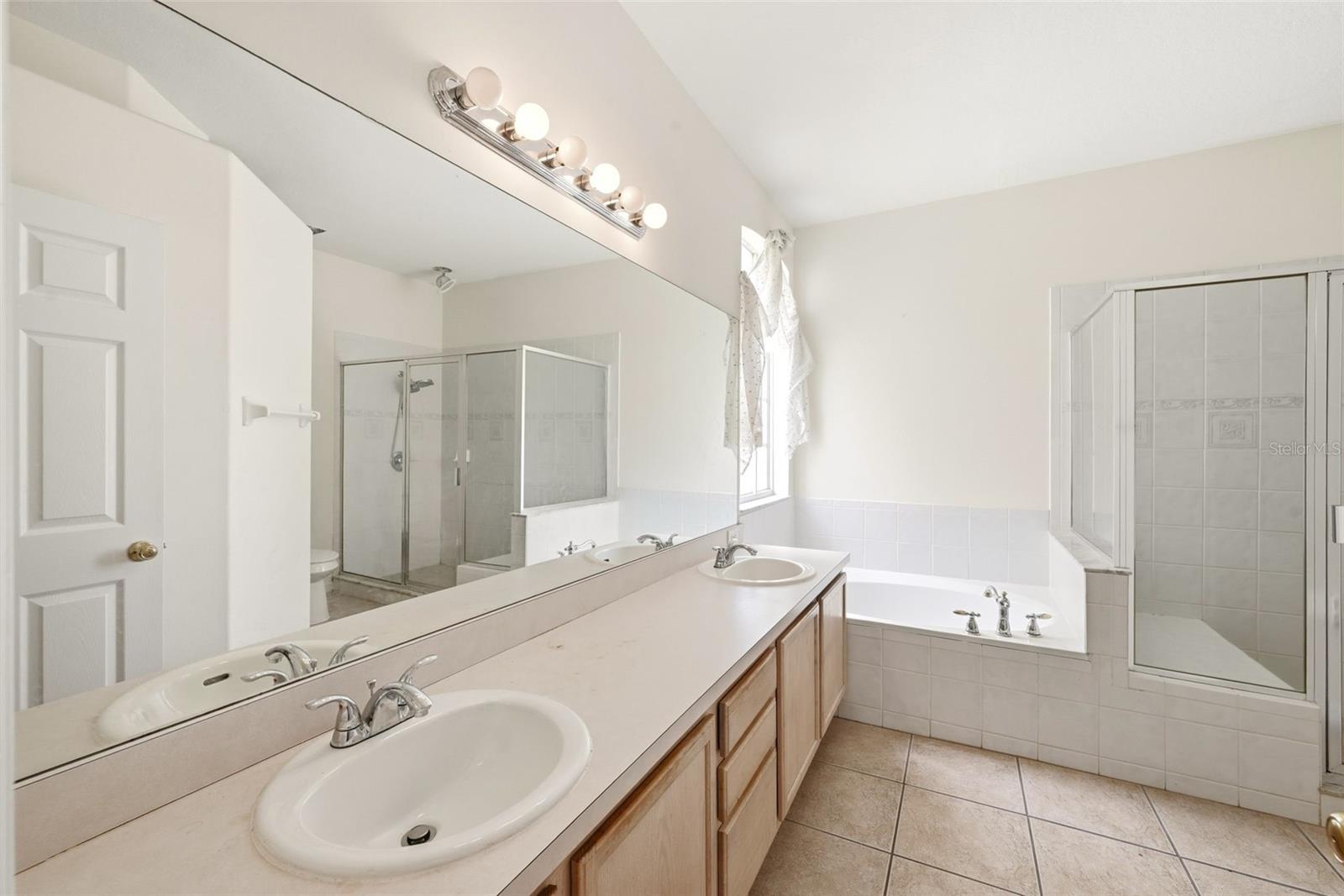 1518 Sun Meadow Dr Property Photo 36