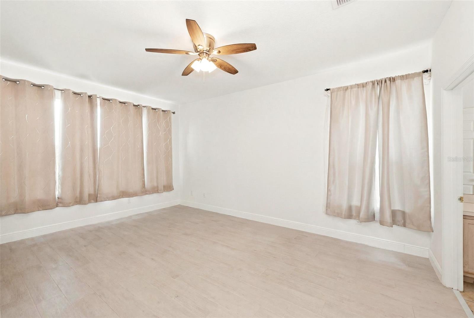 1518 Sun Meadow Dr Property Photo 44
