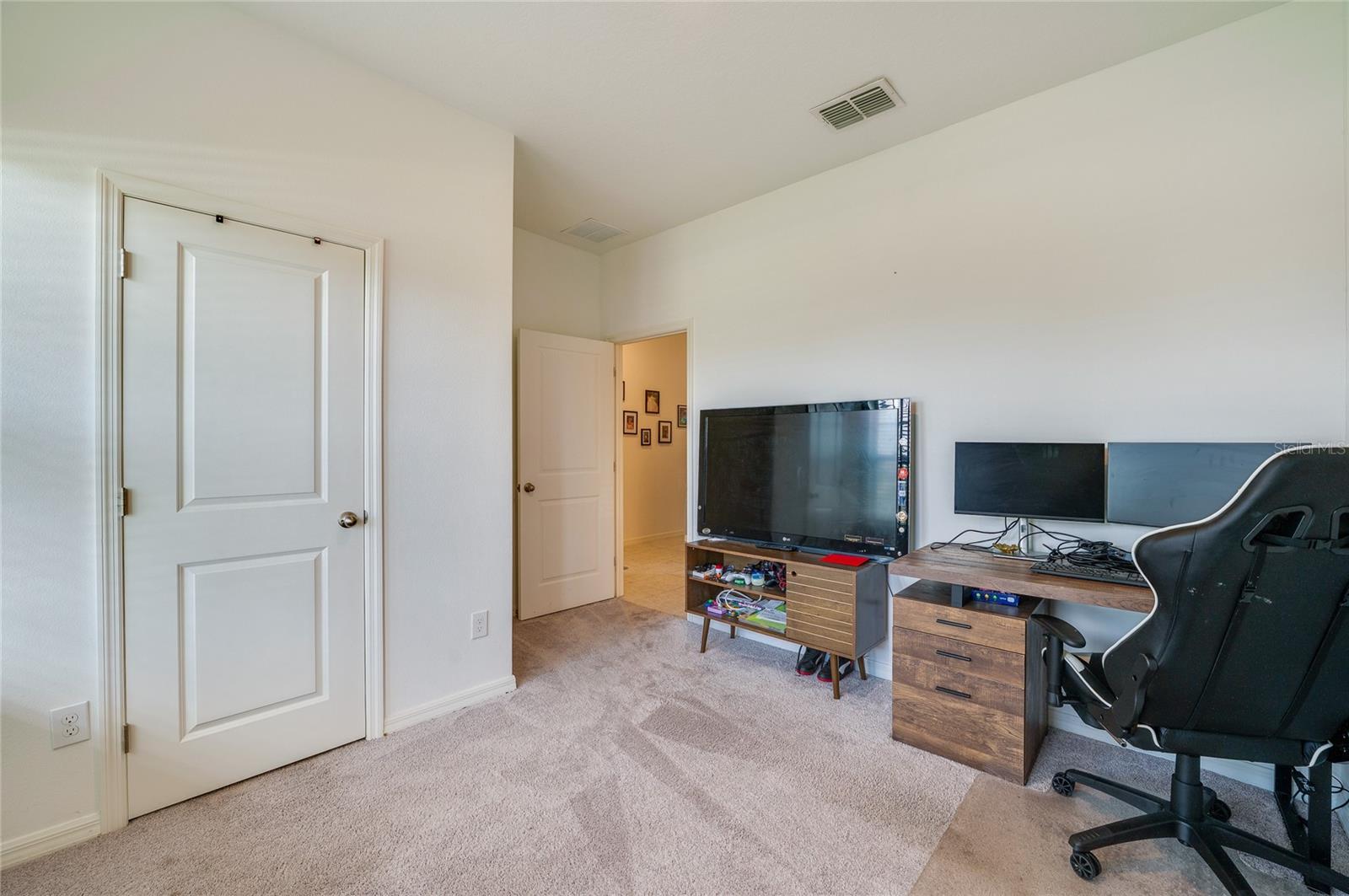 1514 Playwright Dr Property Photo 23