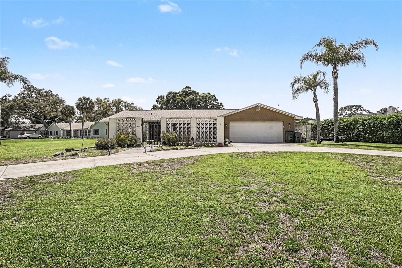 3100 Saunders Pl Property Photo 2