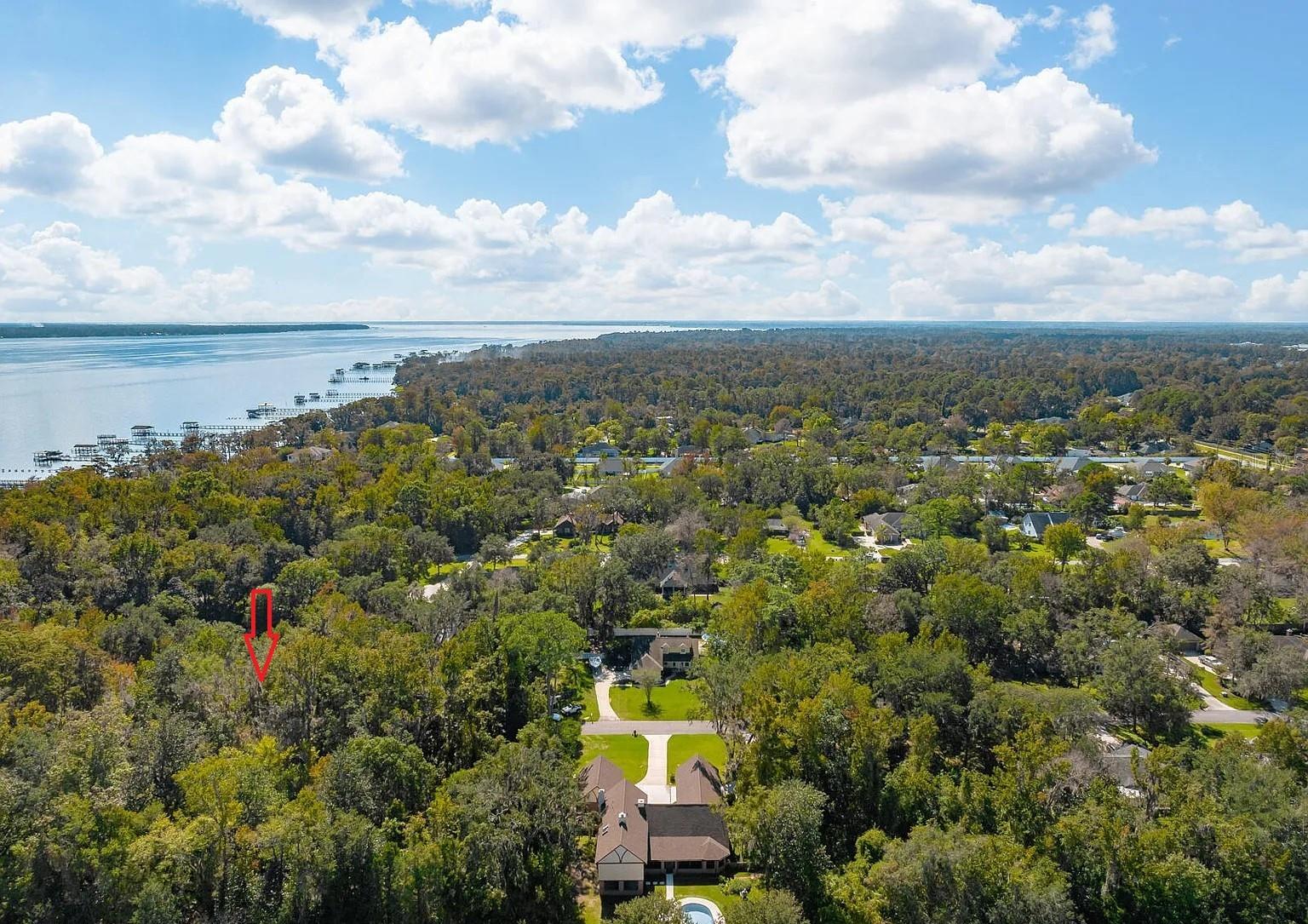 Riverwood Dr Property Photo 4