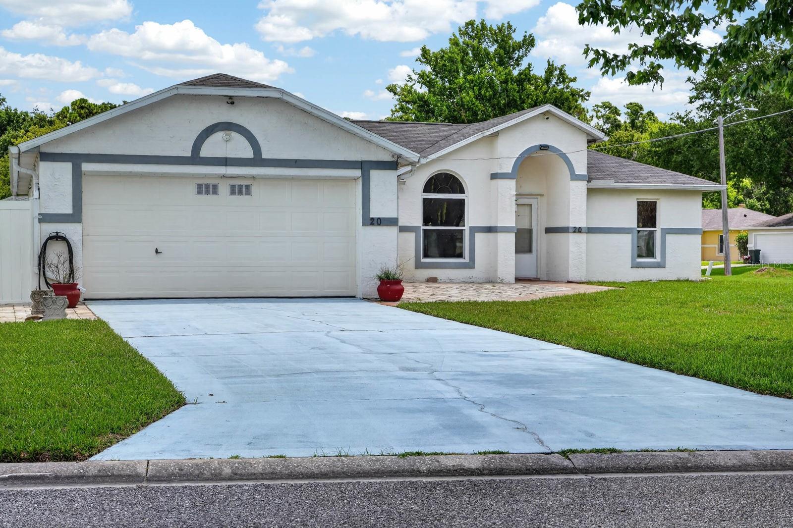 20 Lake Meadow Way Property Photo 2