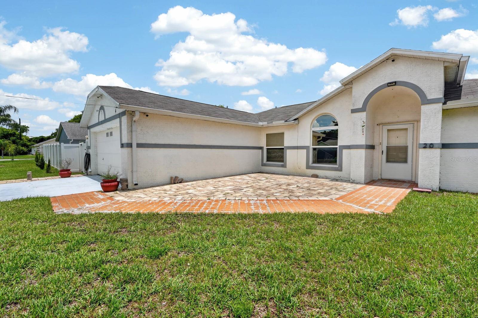 20 Lake Meadow Way Property Photo 6