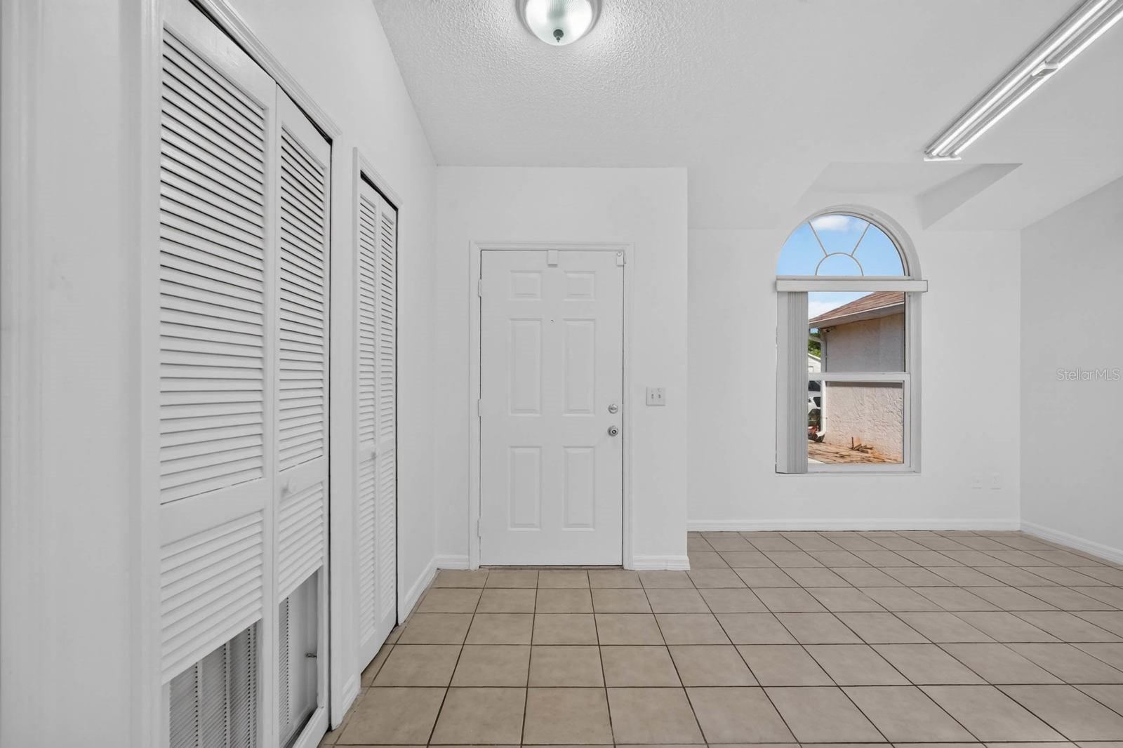 20 Lake Meadow Way Property Photo 9