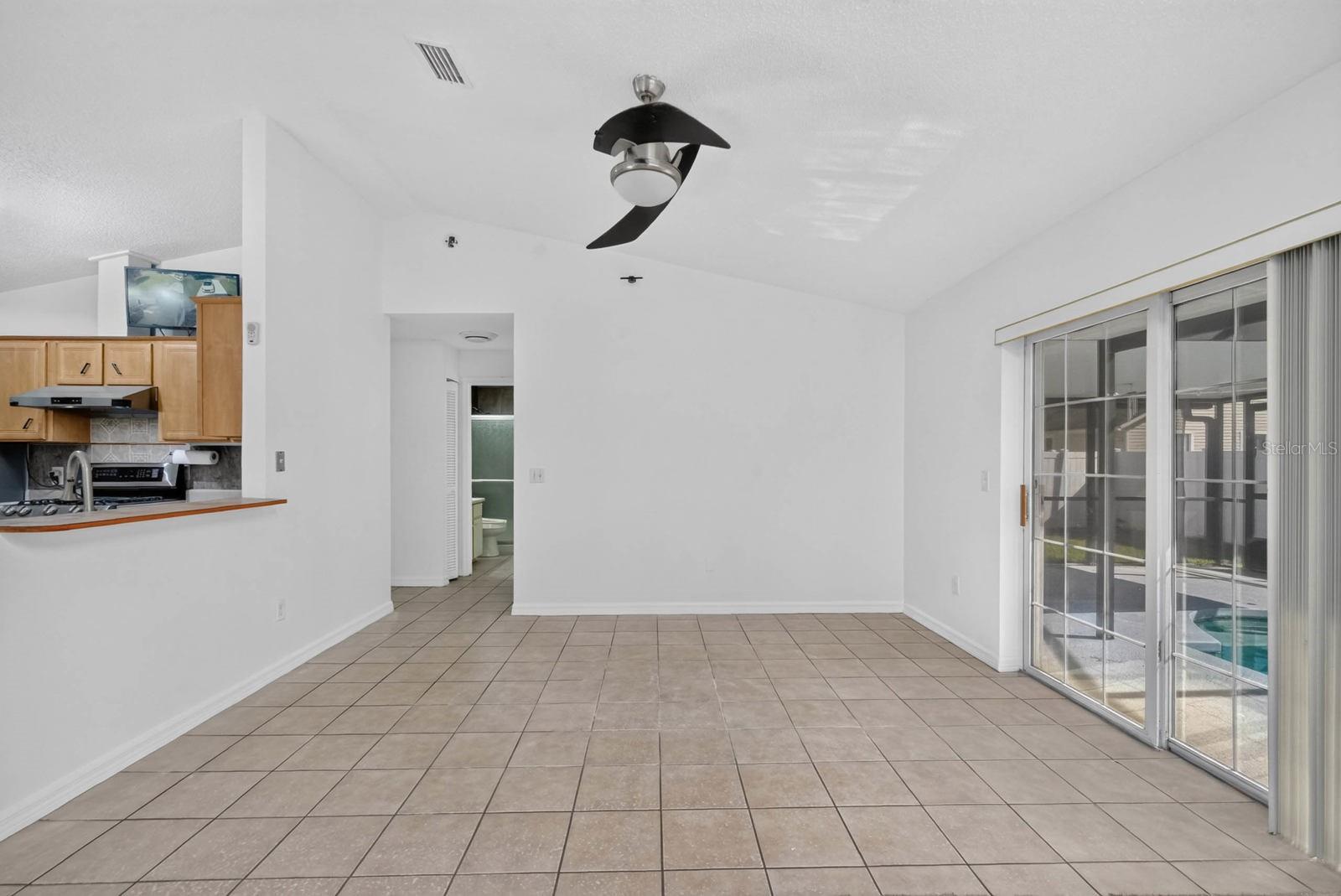 20 Lake Meadow Way Property Photo 22