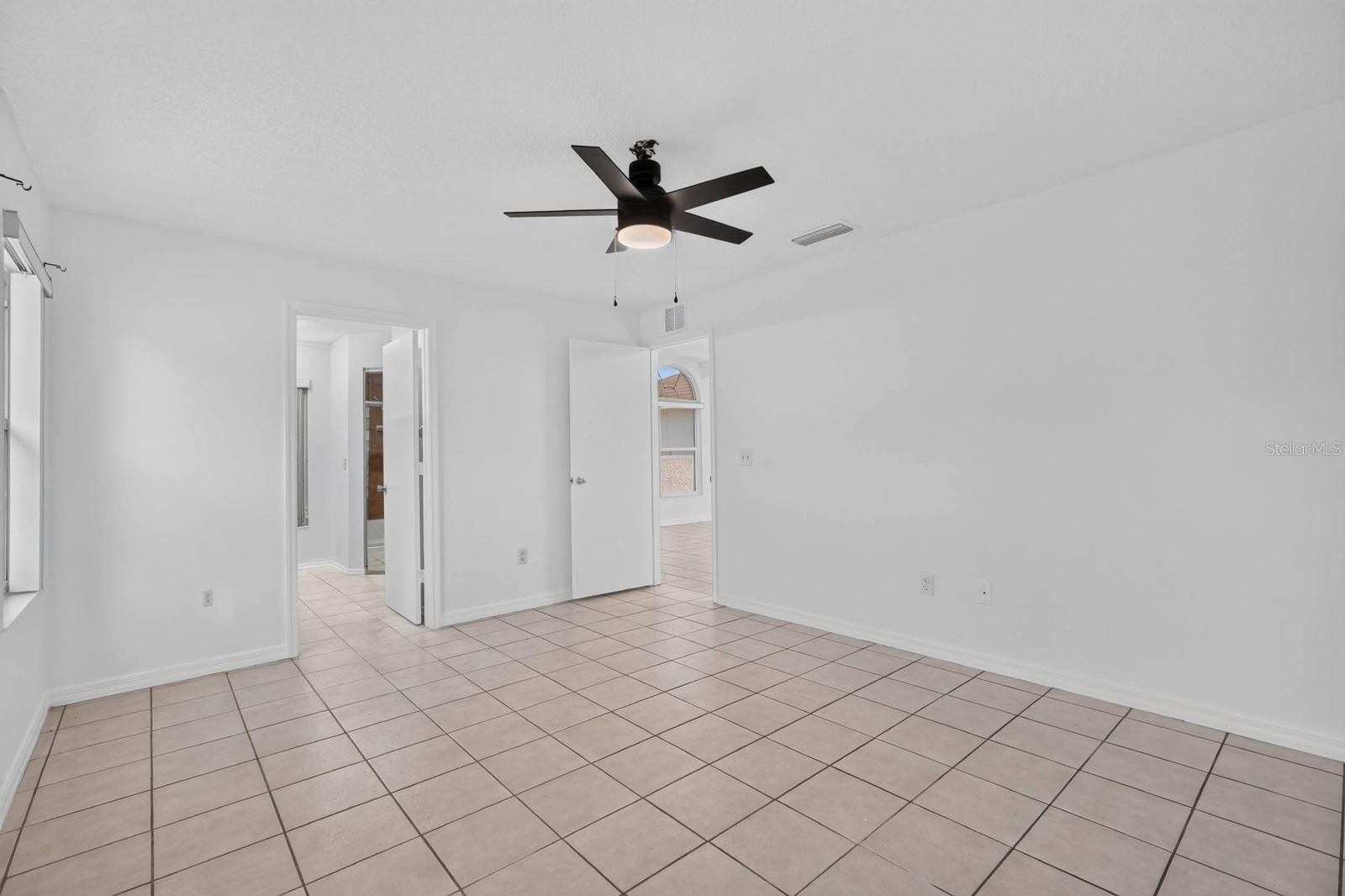 20 Lake Meadow Way Property Photo 24
