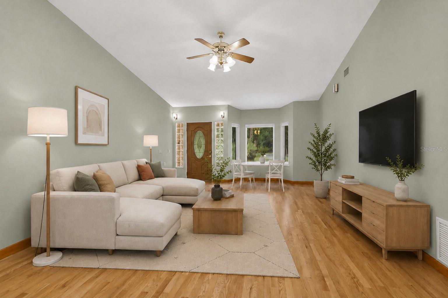 1610 Strathcona Ave Property Photo 9