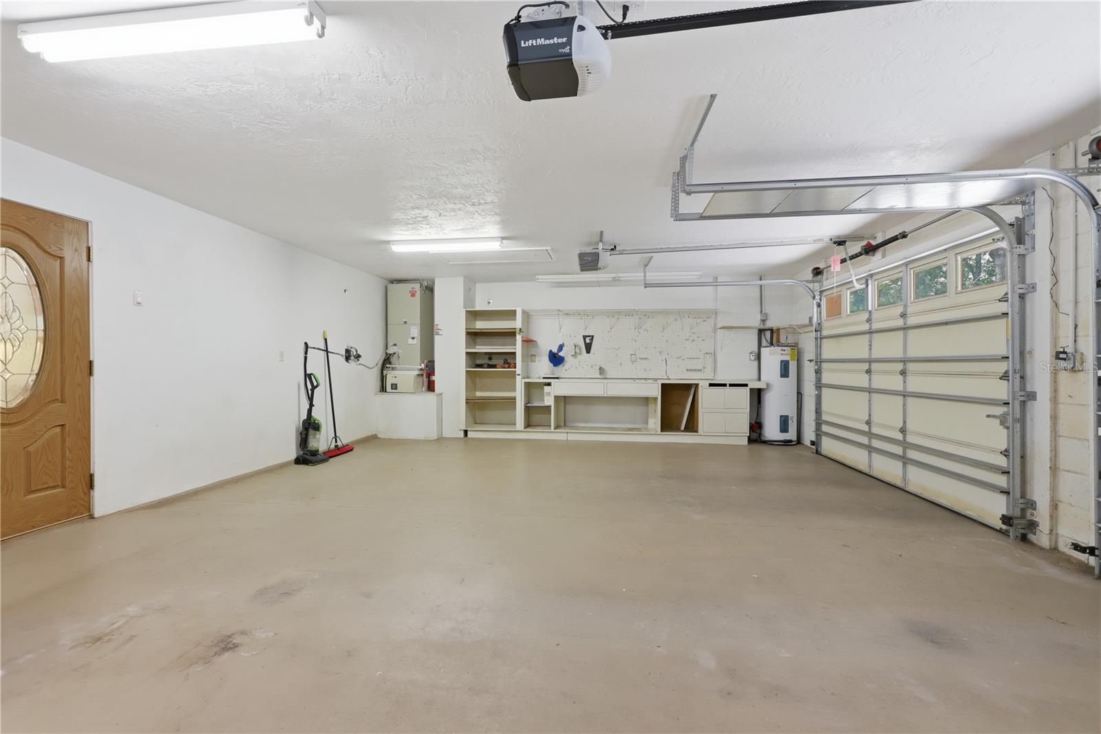 1610 Strathcona Ave Property Photo 37