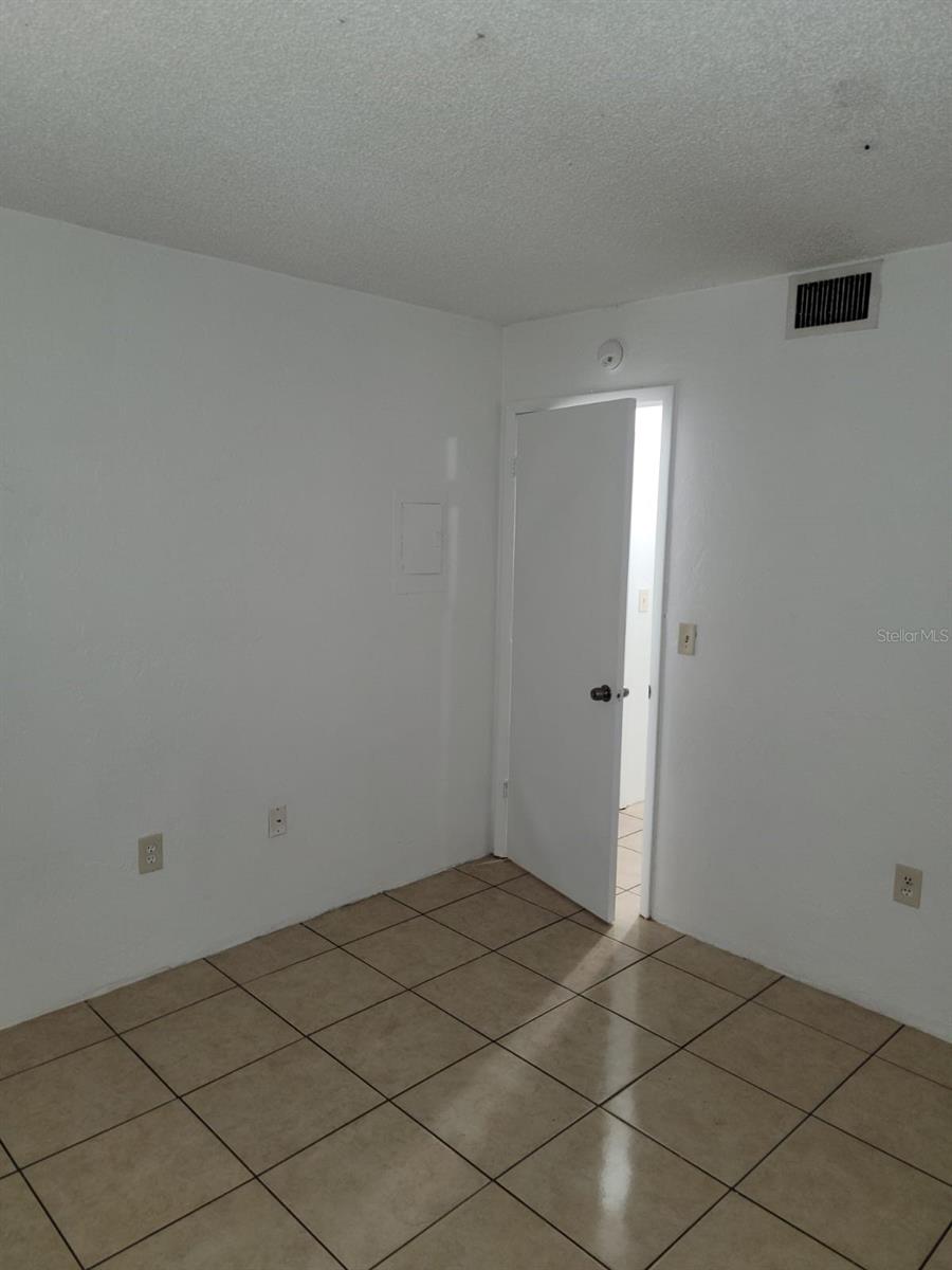 1216 Kennedy Rd #8 Property Photo 7