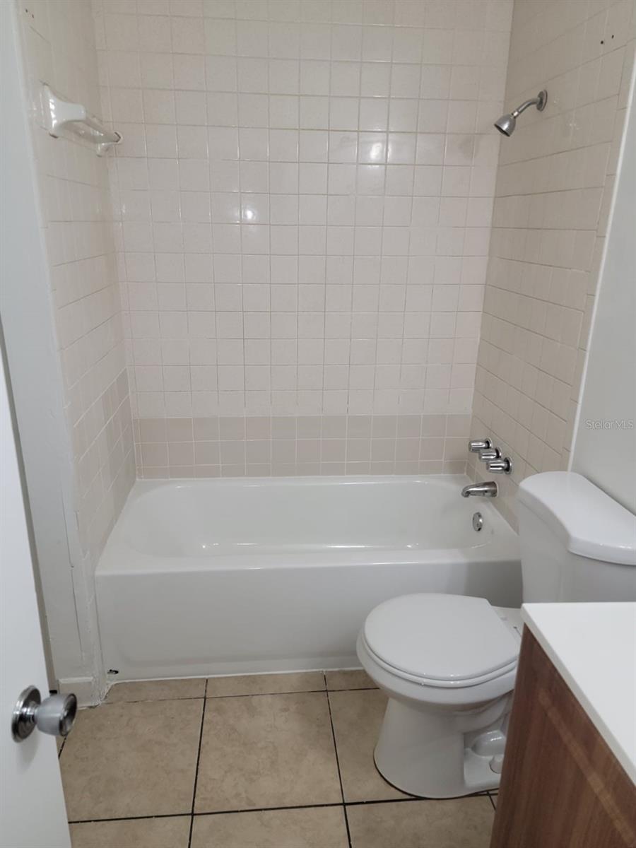 1216 Kennedy Rd #8 Property Photo 13