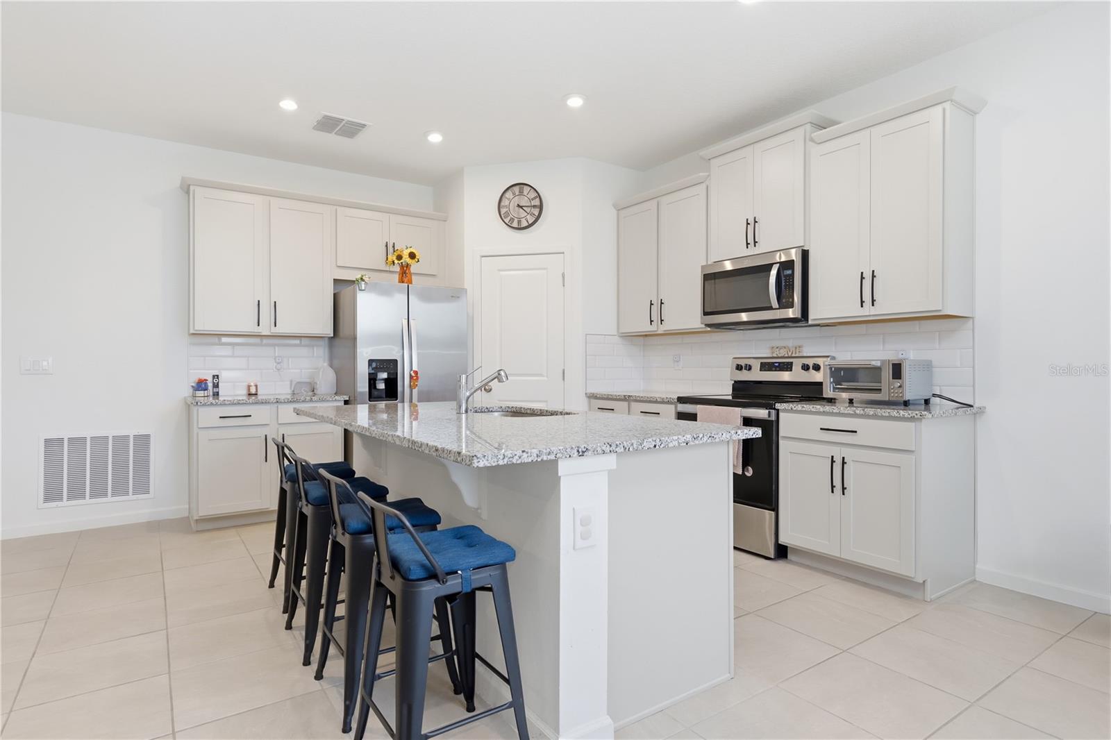 1733 Carnelian St Property Photo 8