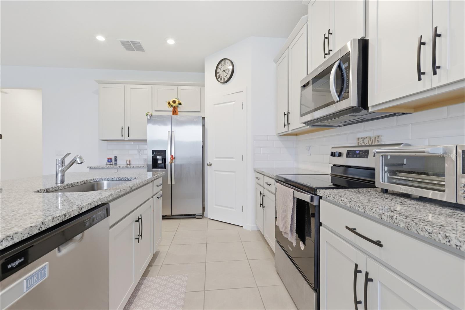 1733 Carnelian St Property Photo 9
