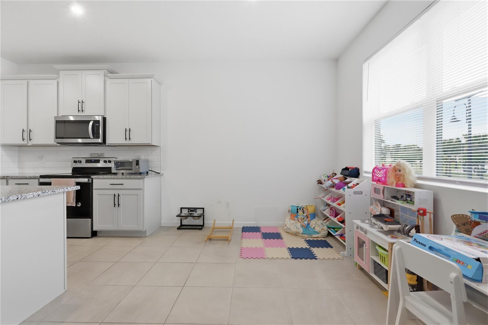 1733 Carnelian St Property Photo 10
