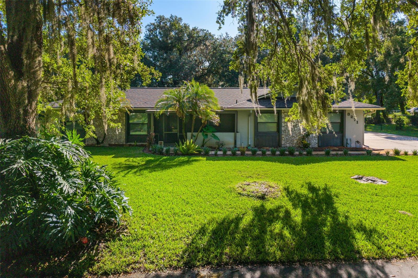 3271 Majestic Oak Dr Property Photo 1