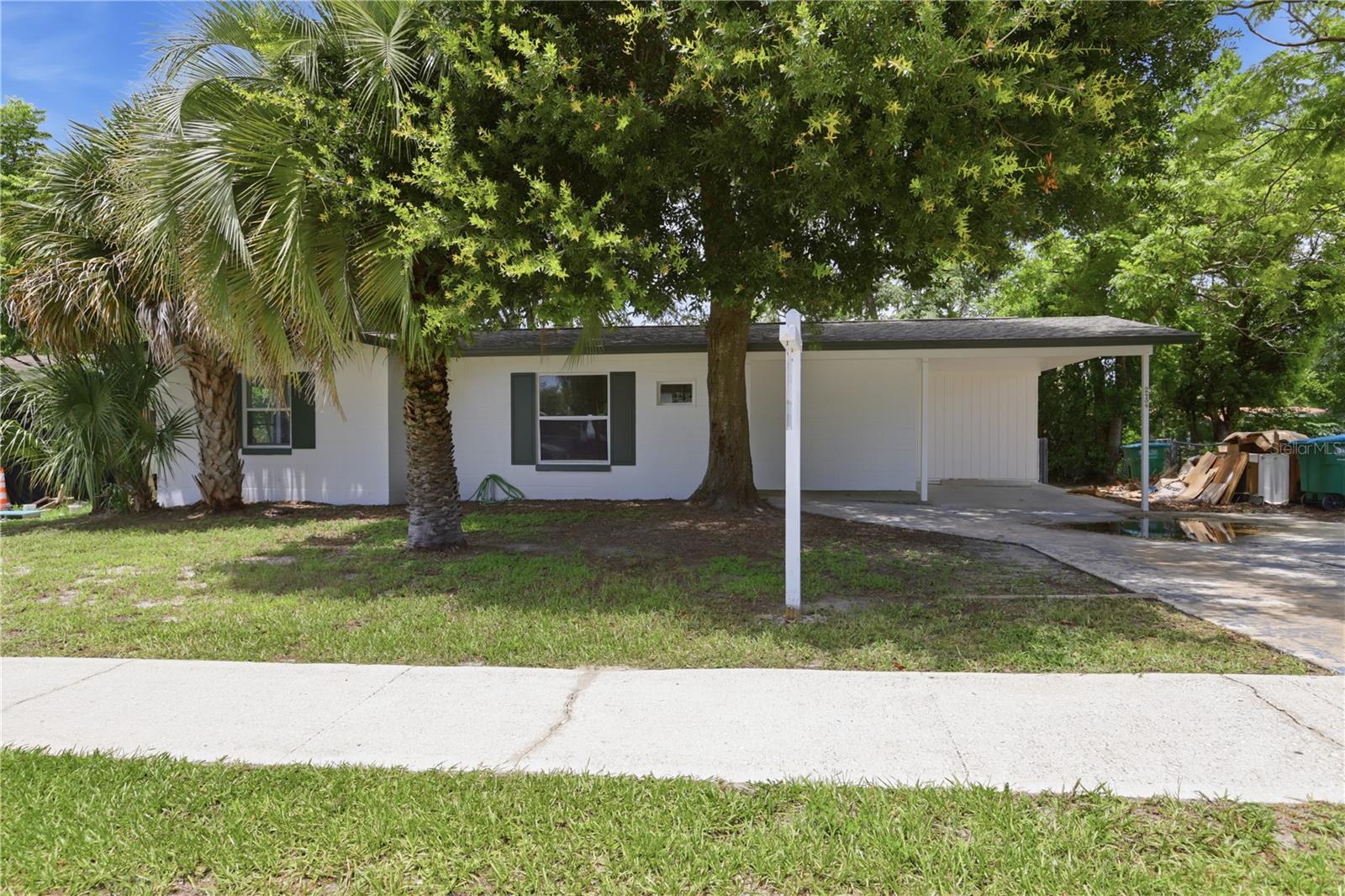 2434 Cardena Ave Property Photo 2