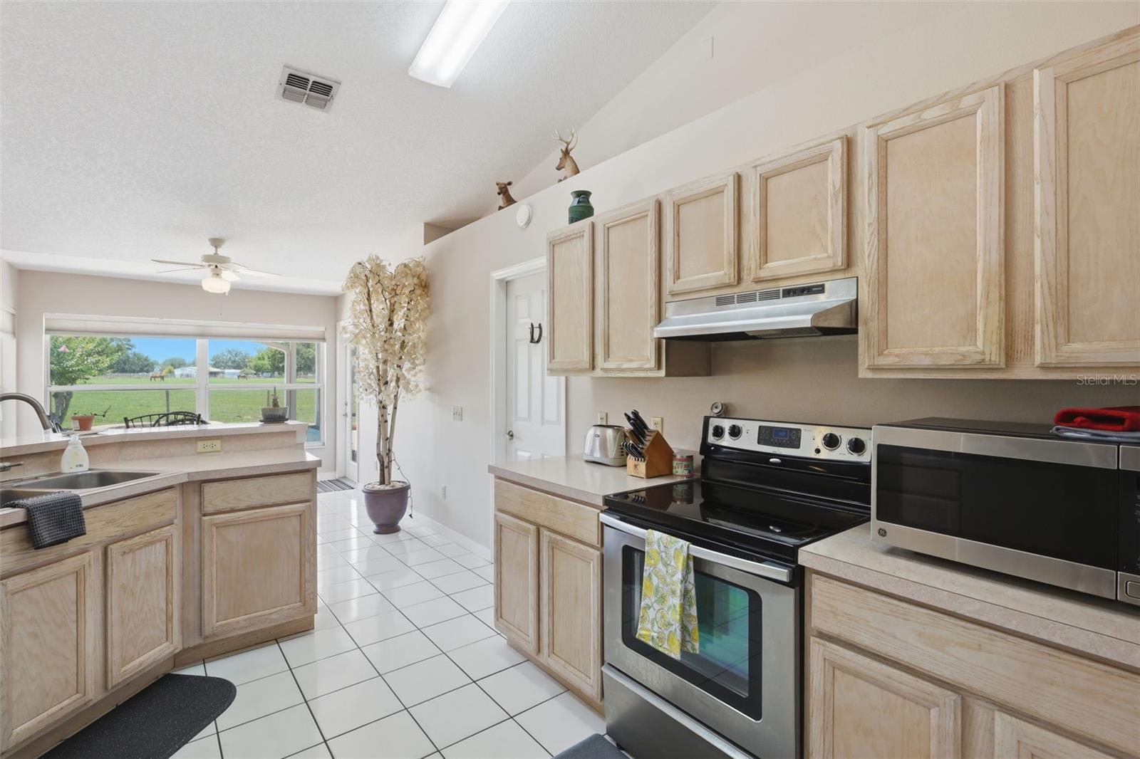 1200 N Hart Rd Property Photo 13