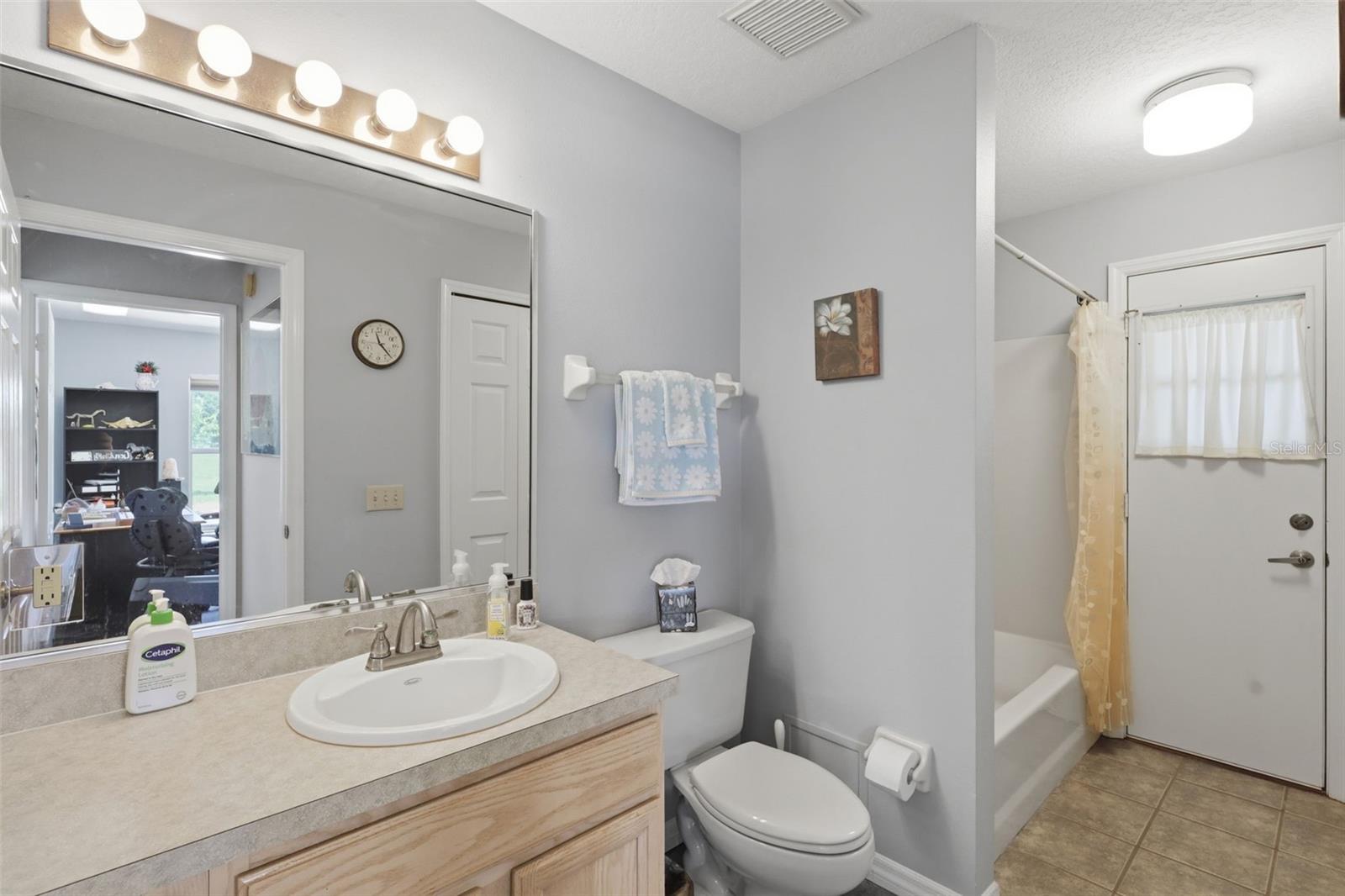 1200 N Hart Rd Property Photo 19