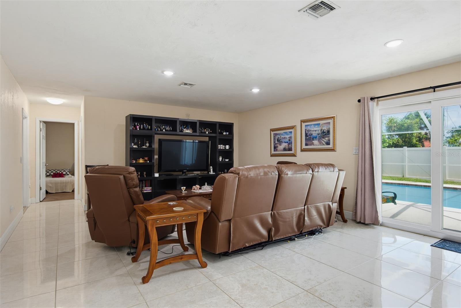 33 Sandcastle Dr Property Photo 30