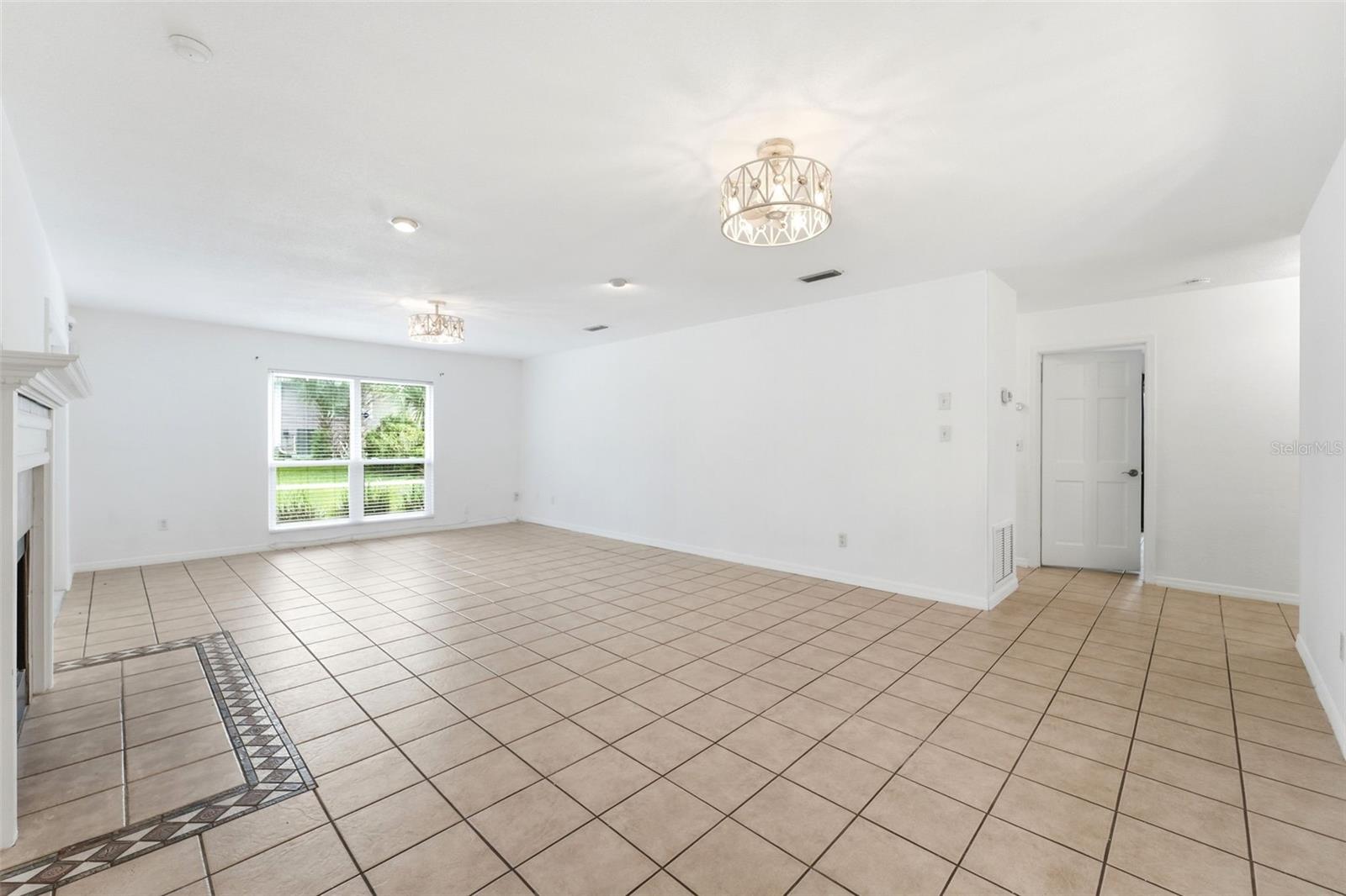 820 S Hill Ave #40 Property Photo 12