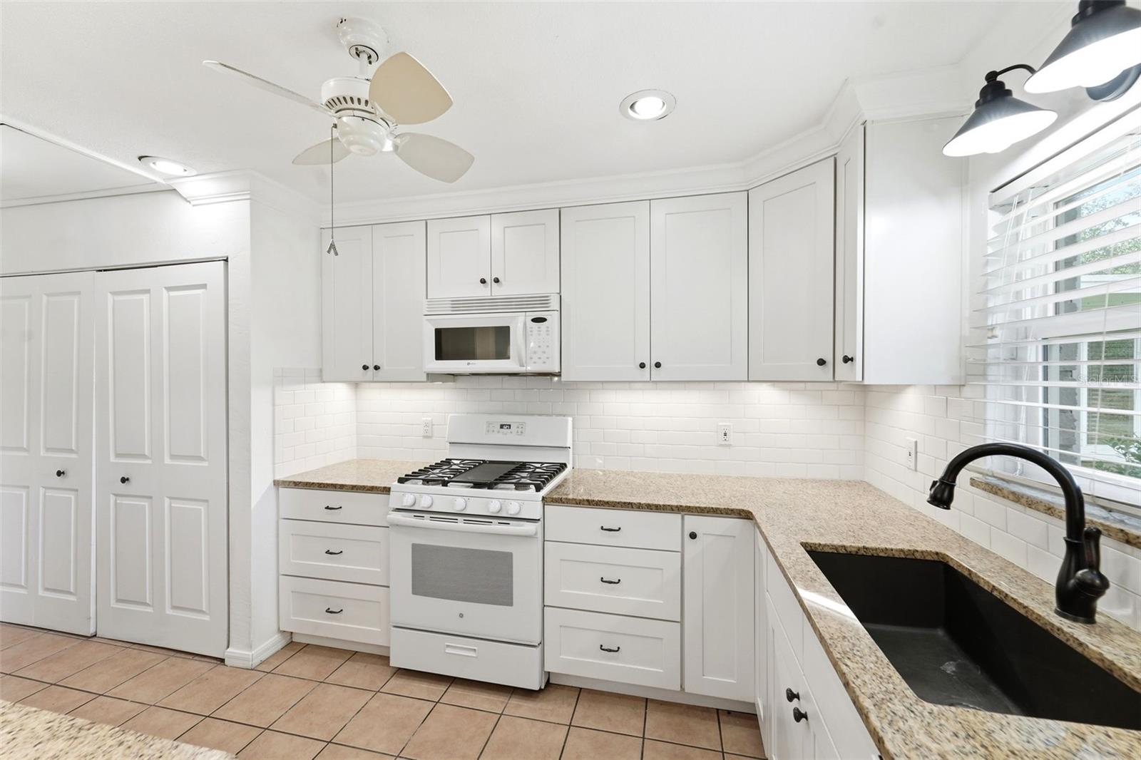 820 S Hill Ave #40 Property Photo 14