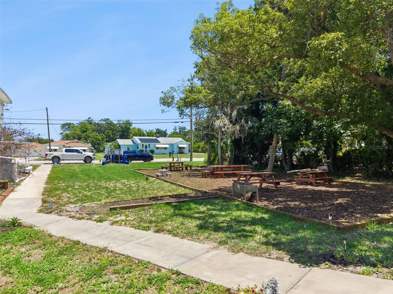 1050 Daytona Ave Property Photo 61