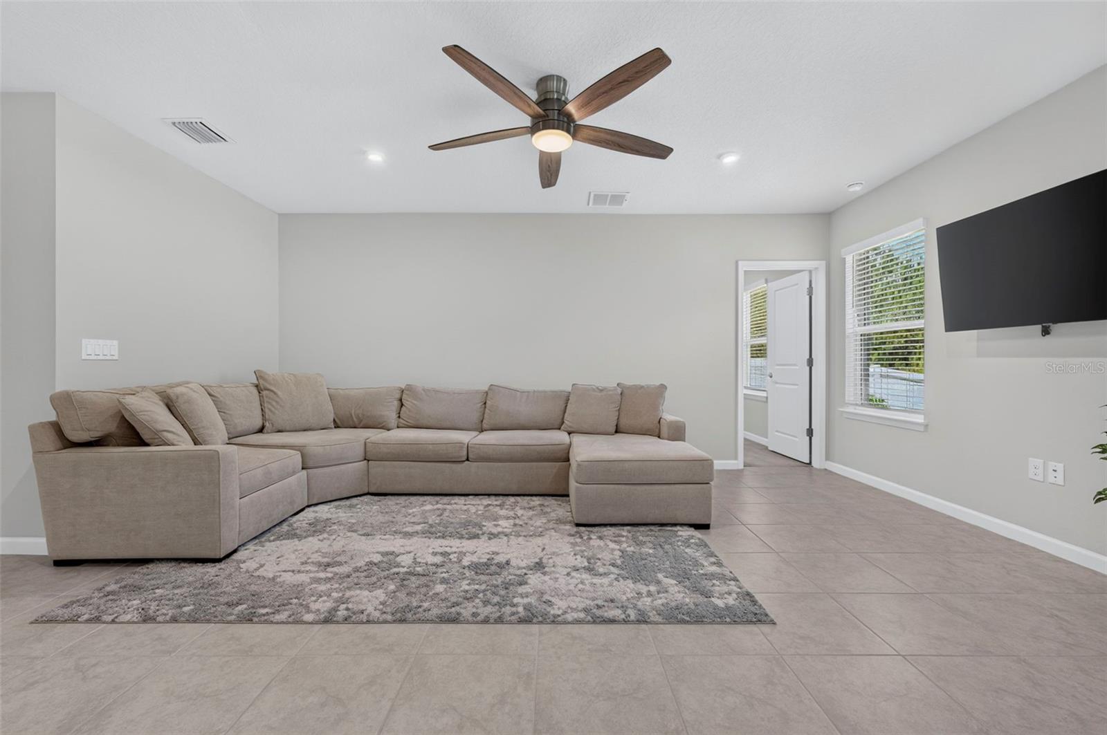 306 Eagle Harbor Way Property Photo 14