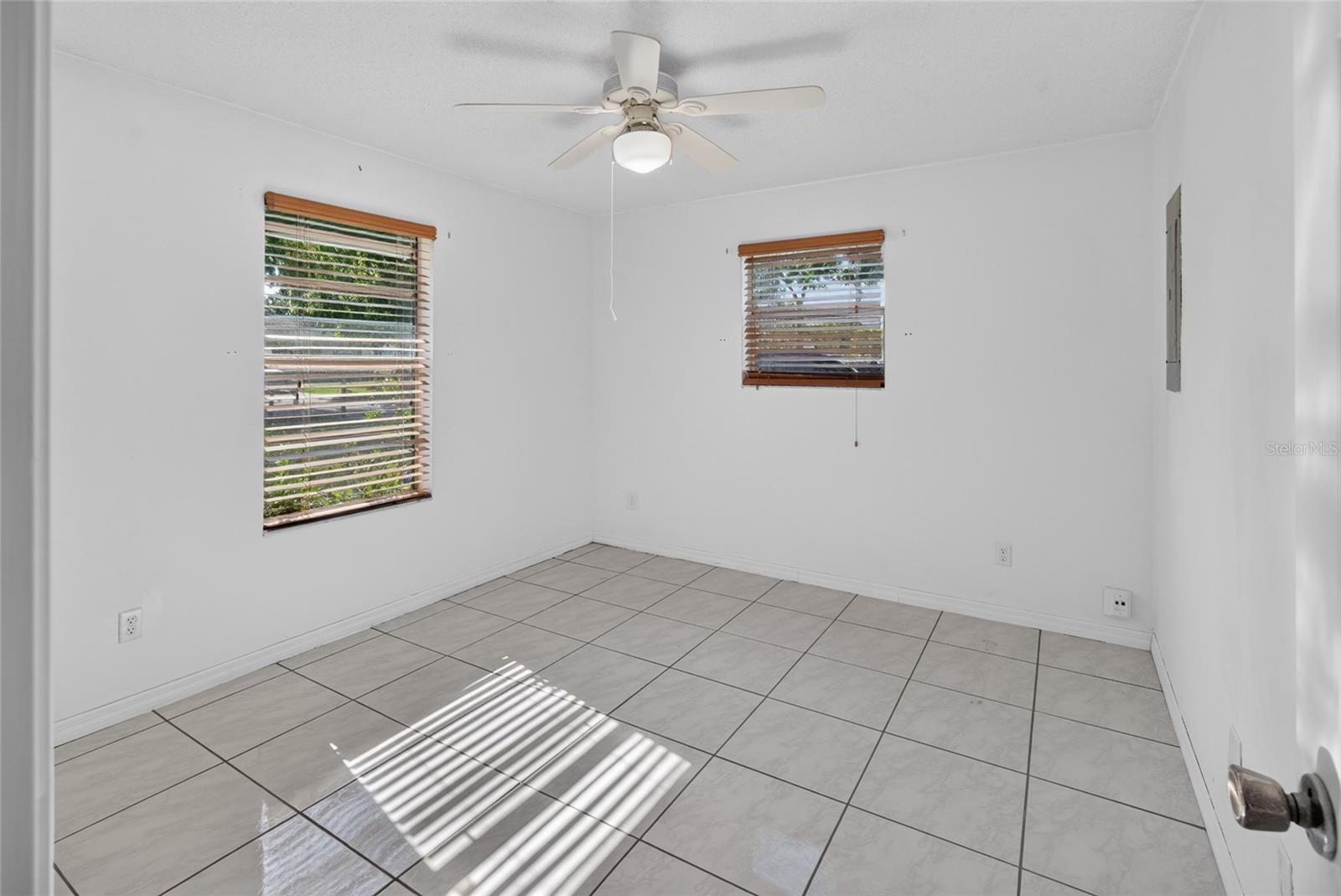 3012 Umbrella Tree Dr Property Photo 35