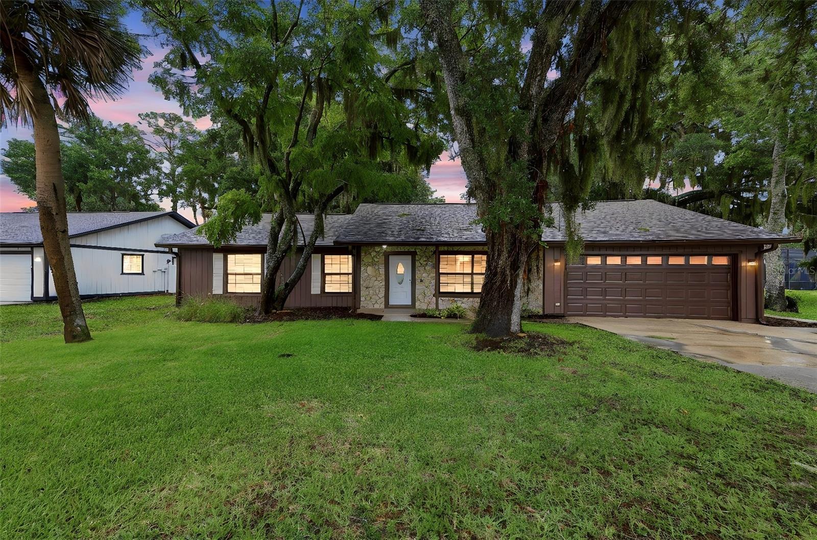 483 Spruceview Dr Property Photo 1