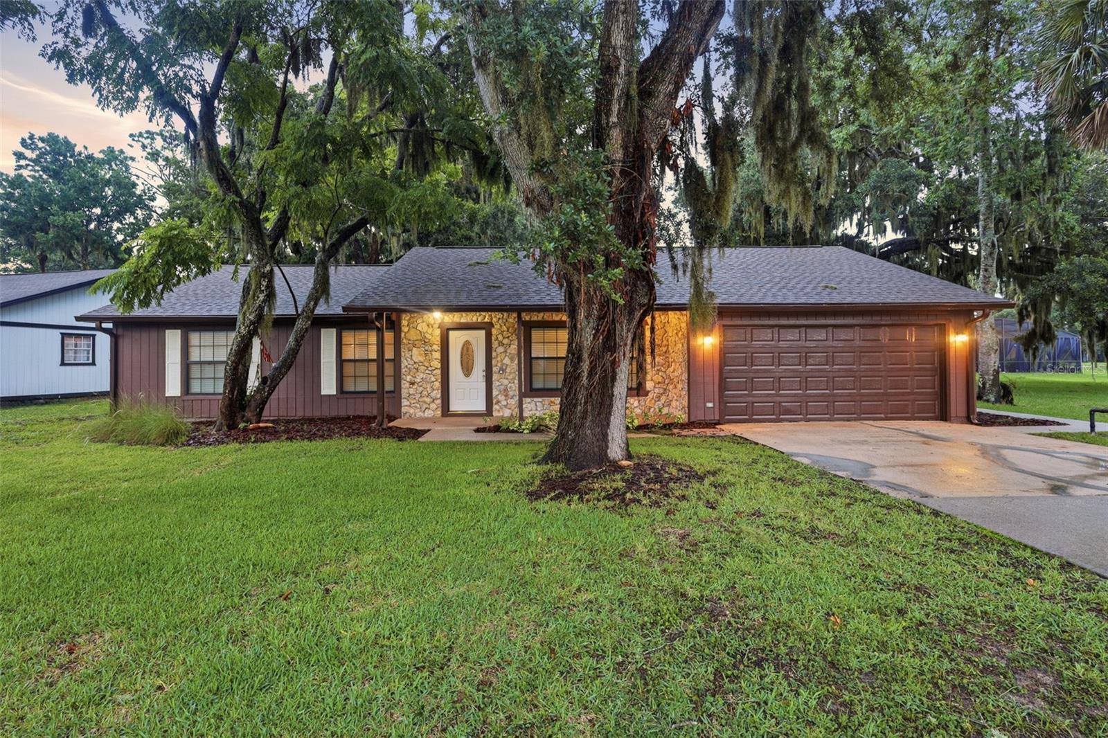483 Spruceview Dr Property Photo 11