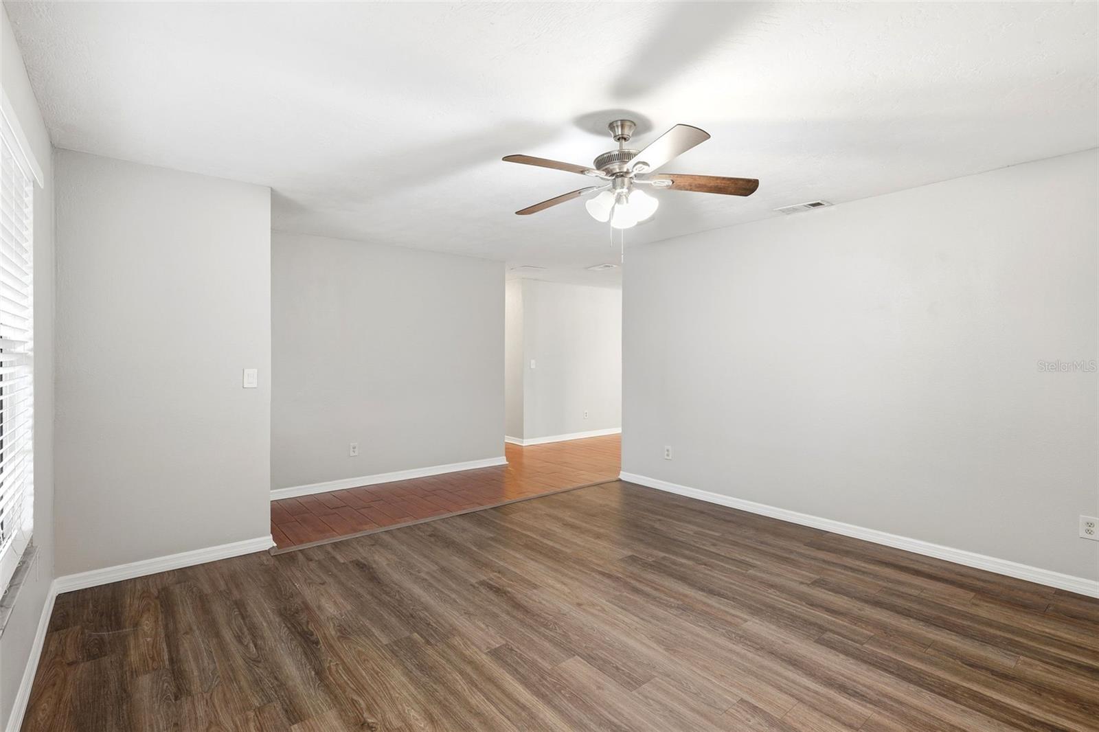 483 Spruceview Dr Property Photo 36