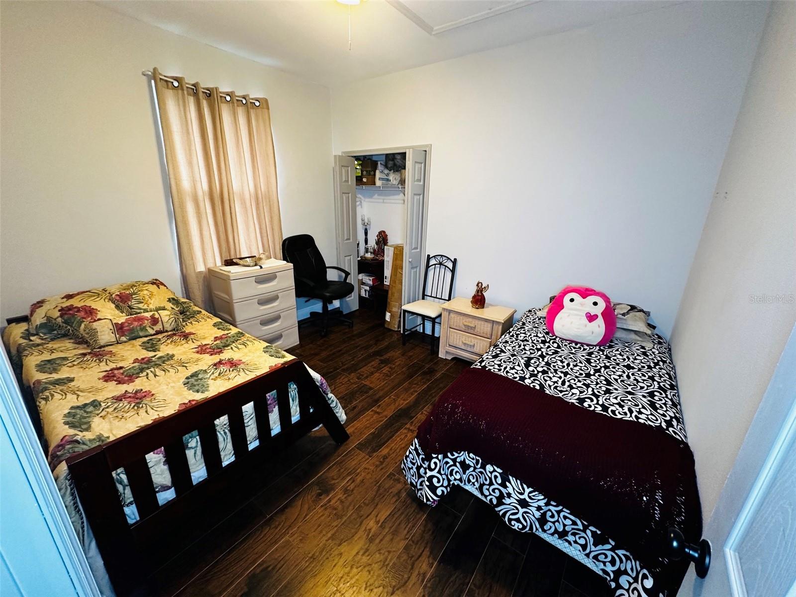 606 W Voorhis Ave Property Photo 11