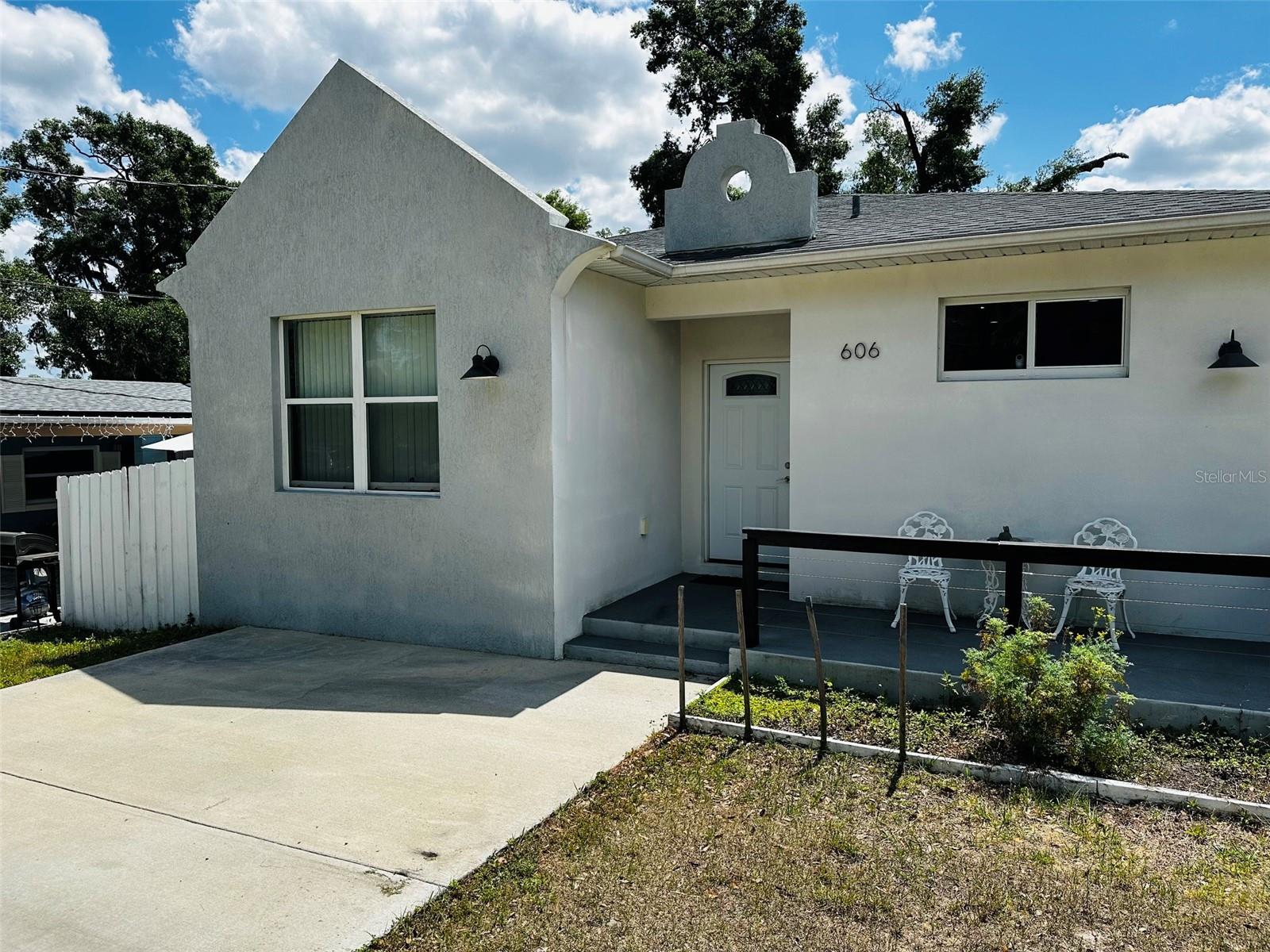 606 W Voorhis Ave Property Photo 22