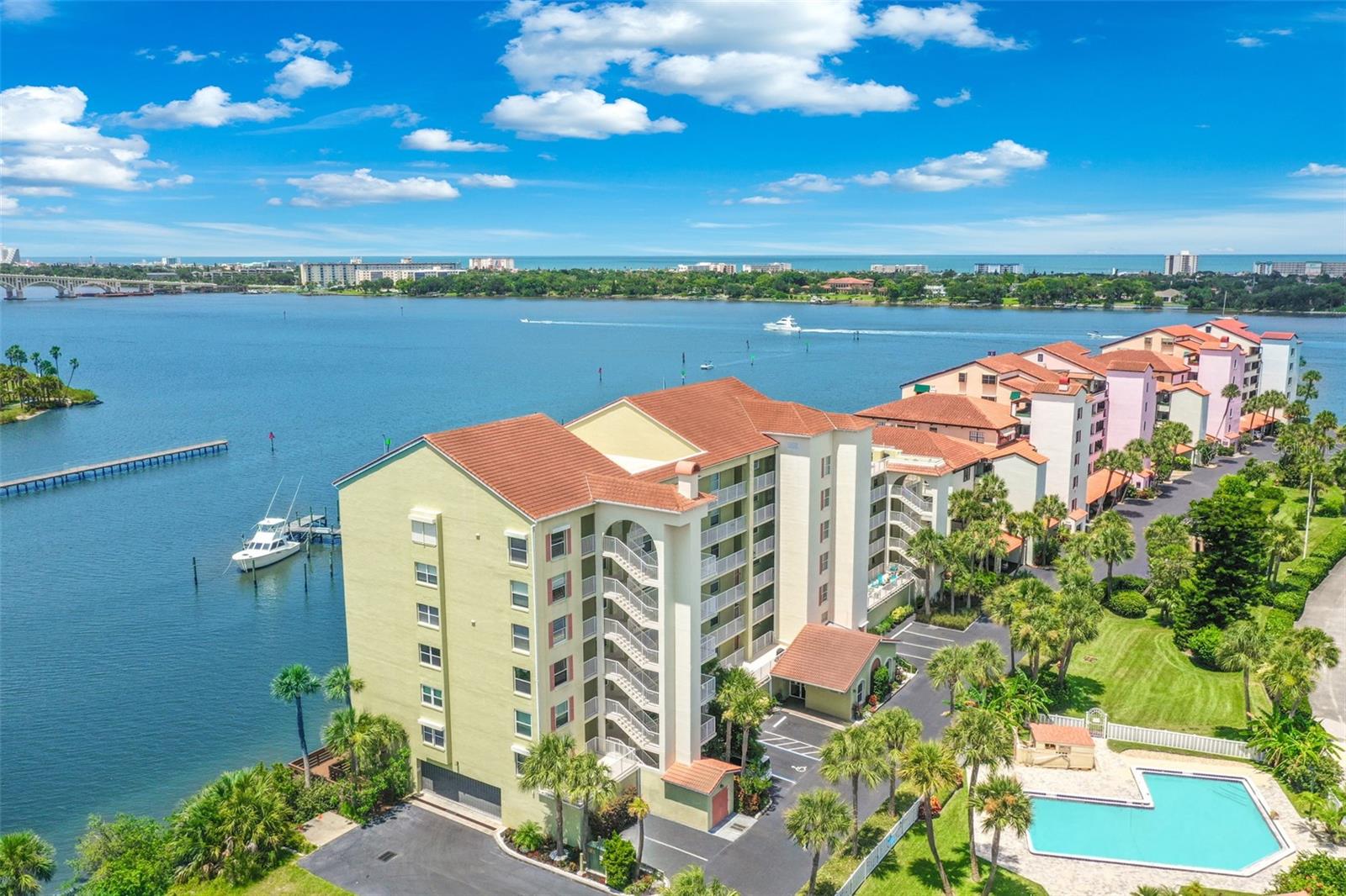 533 MARINA POINT DR #533