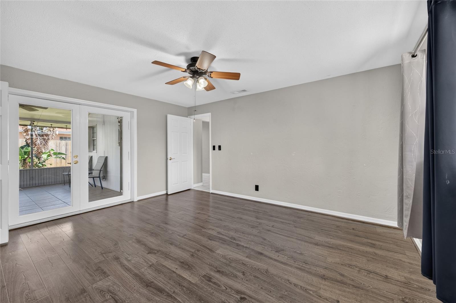 1107 4th St Property Photo 12