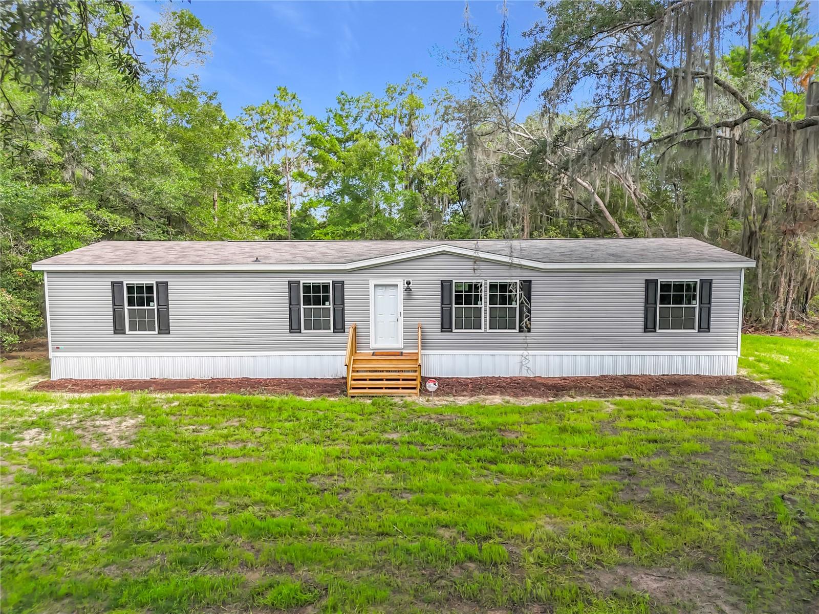115 Betsy Ross Pl Property Photo 1