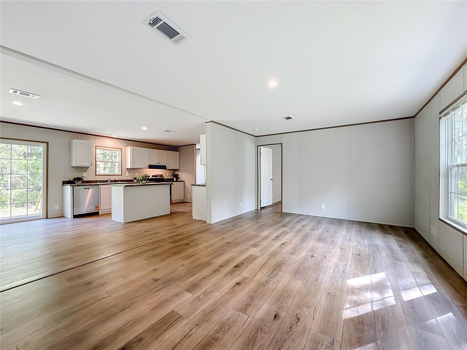 115 Betsy Ross Pl Property Photo 24