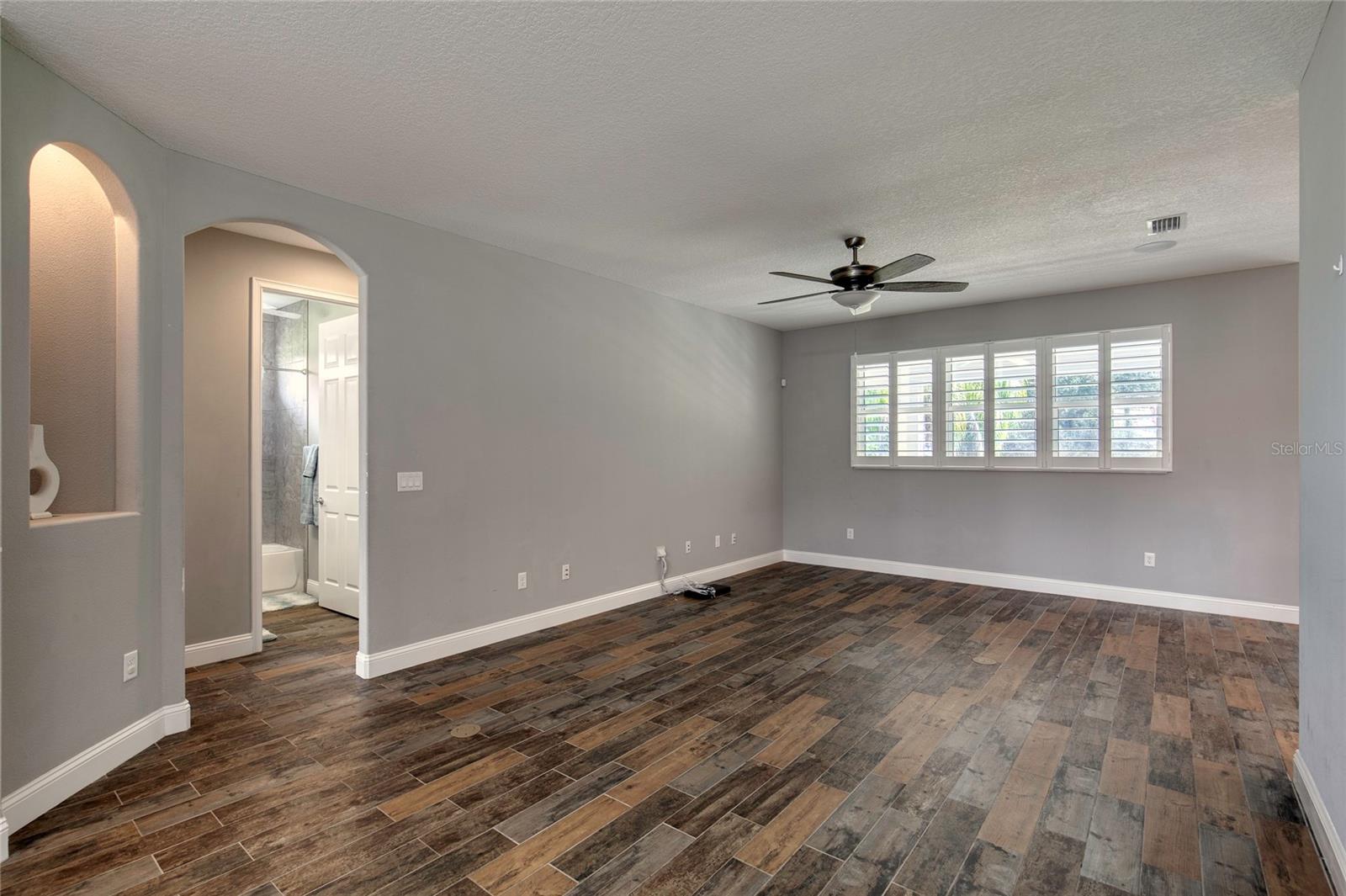 56 Thornhill Chase Cir Property Photo 12