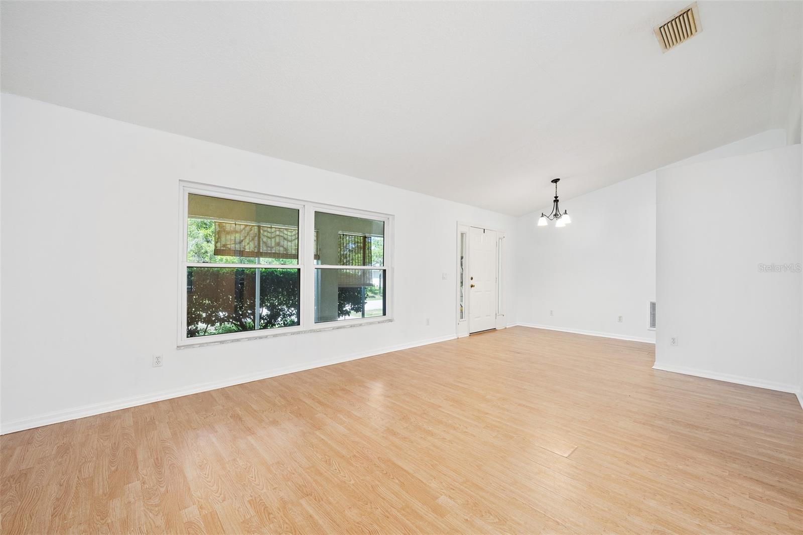 1355 1st Ave Property Photo 15