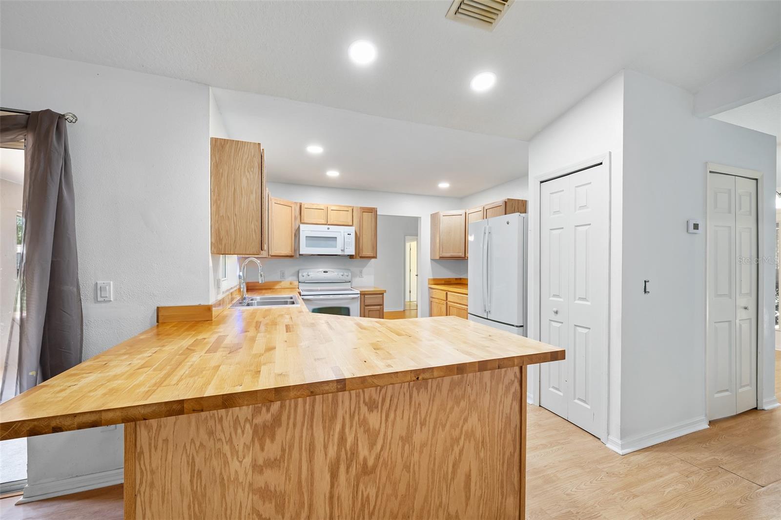 1355 1st Ave Property Photo 19