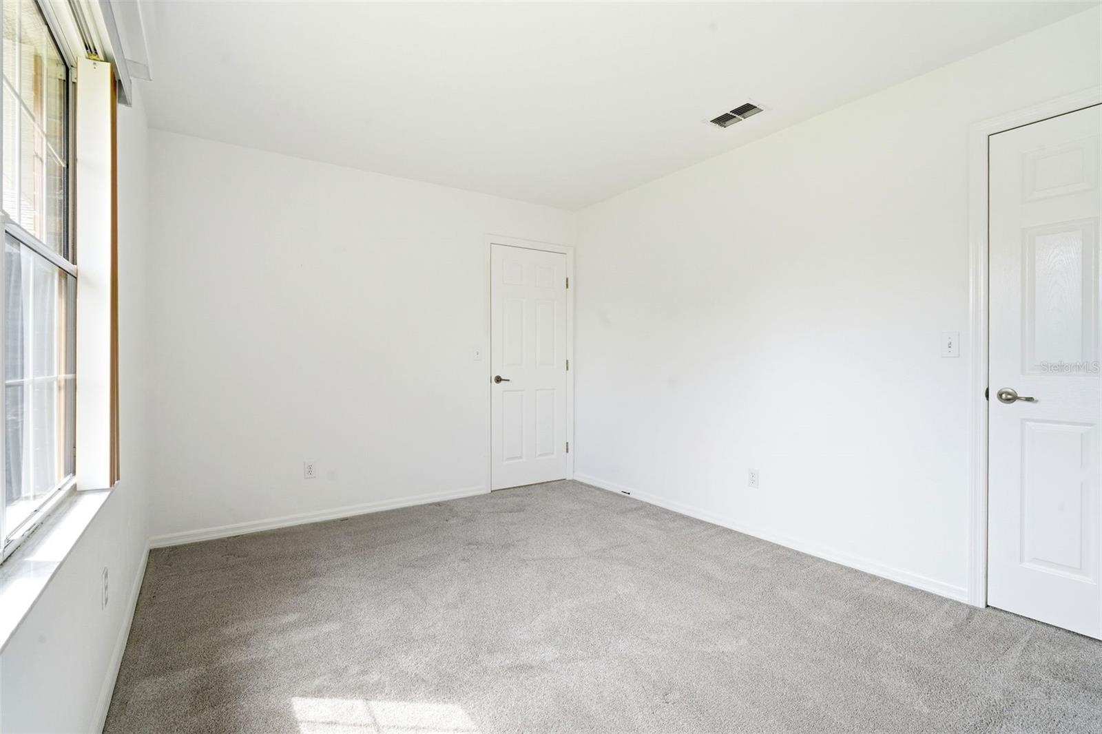 687 Winterberry Trl Property Photo 22